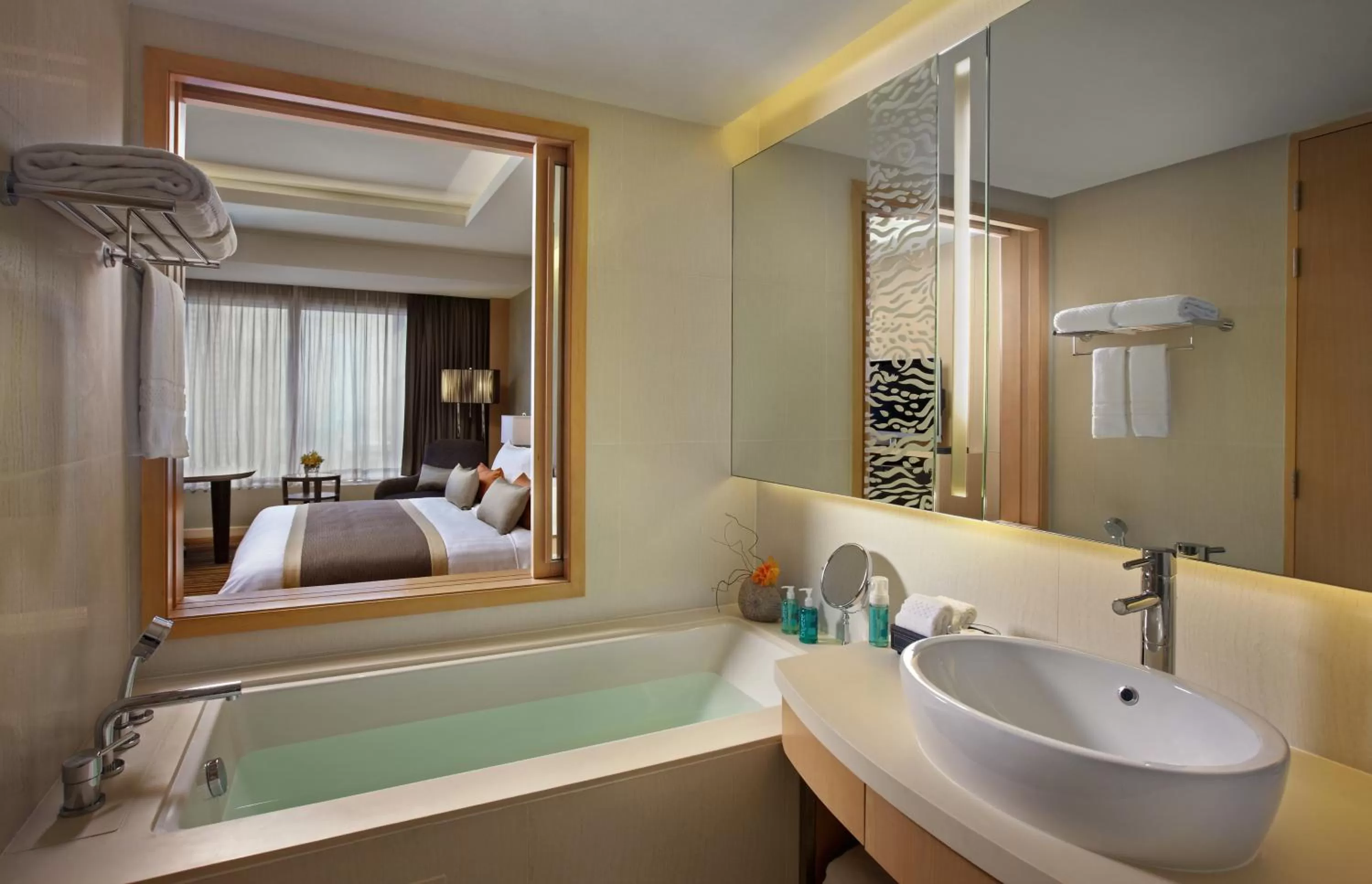 Toilet, Bed in Amari Bangkok