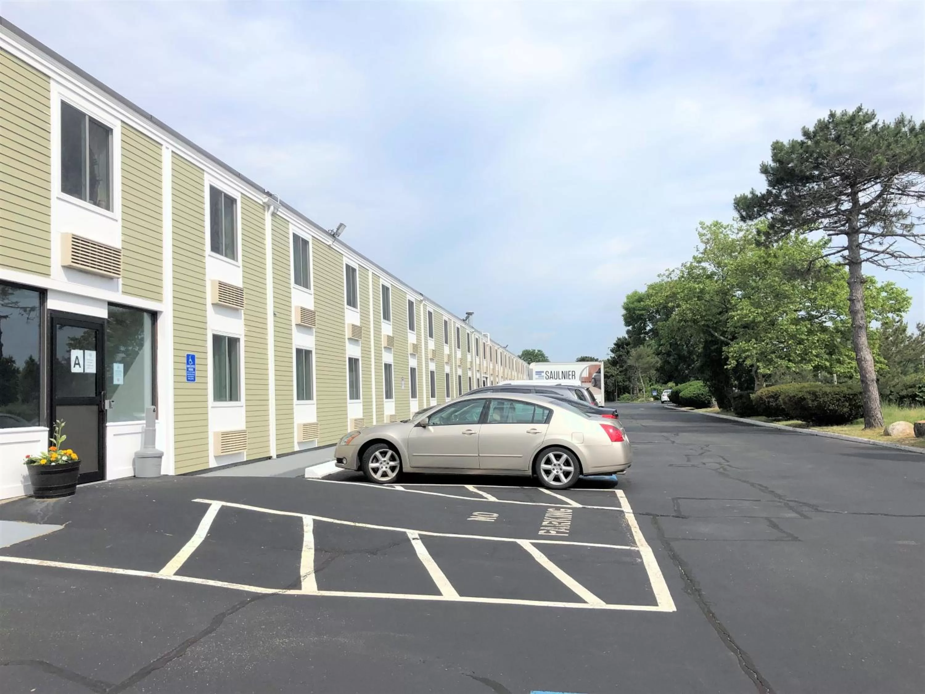 Property building in Falmouth Inn