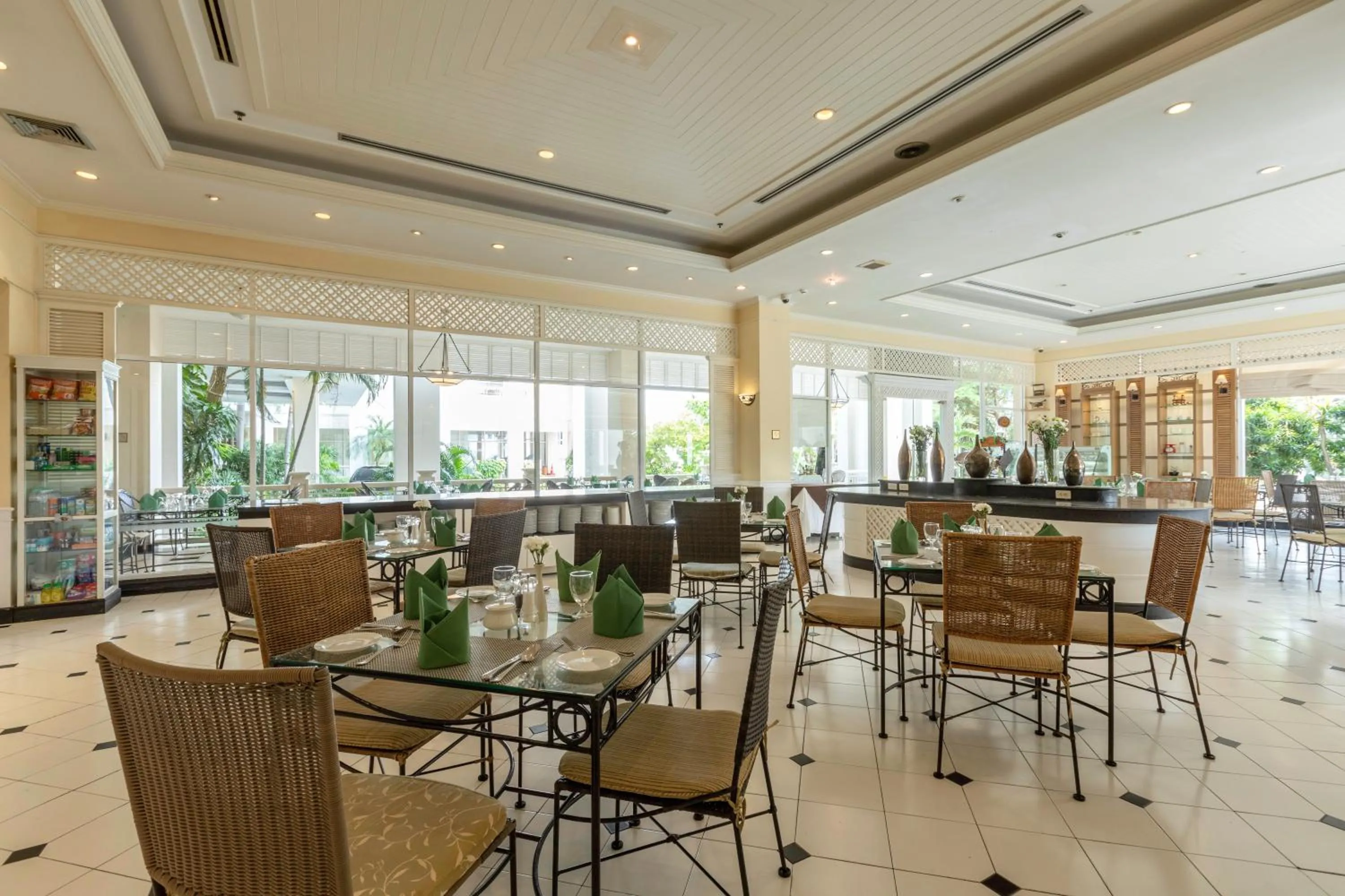 Restaurant/places to eat in Kantary Bay Hotel And Serviced Apartment Rayong