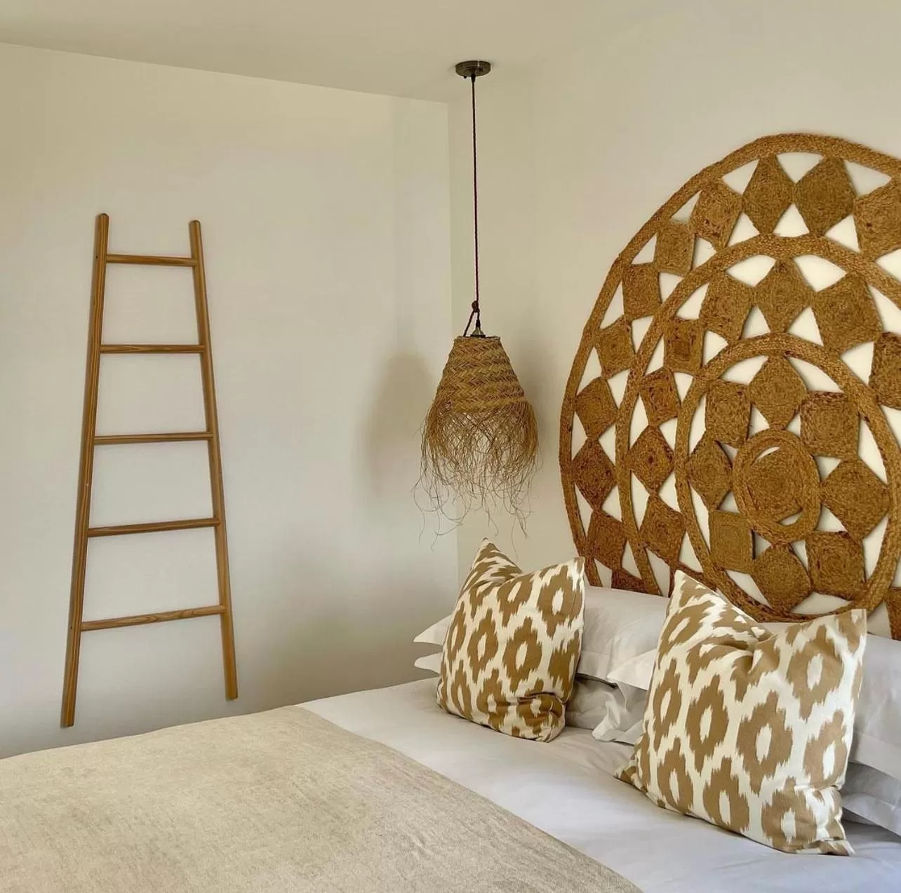 Room 6: Double with Harbor View in Harbour View House