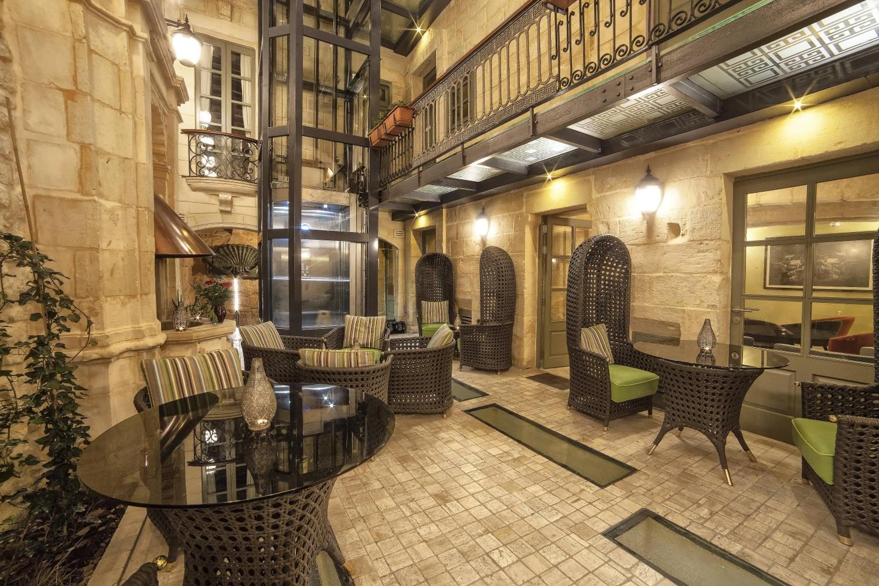 Lobby or reception in Palazzo Consiglia - IK Collection