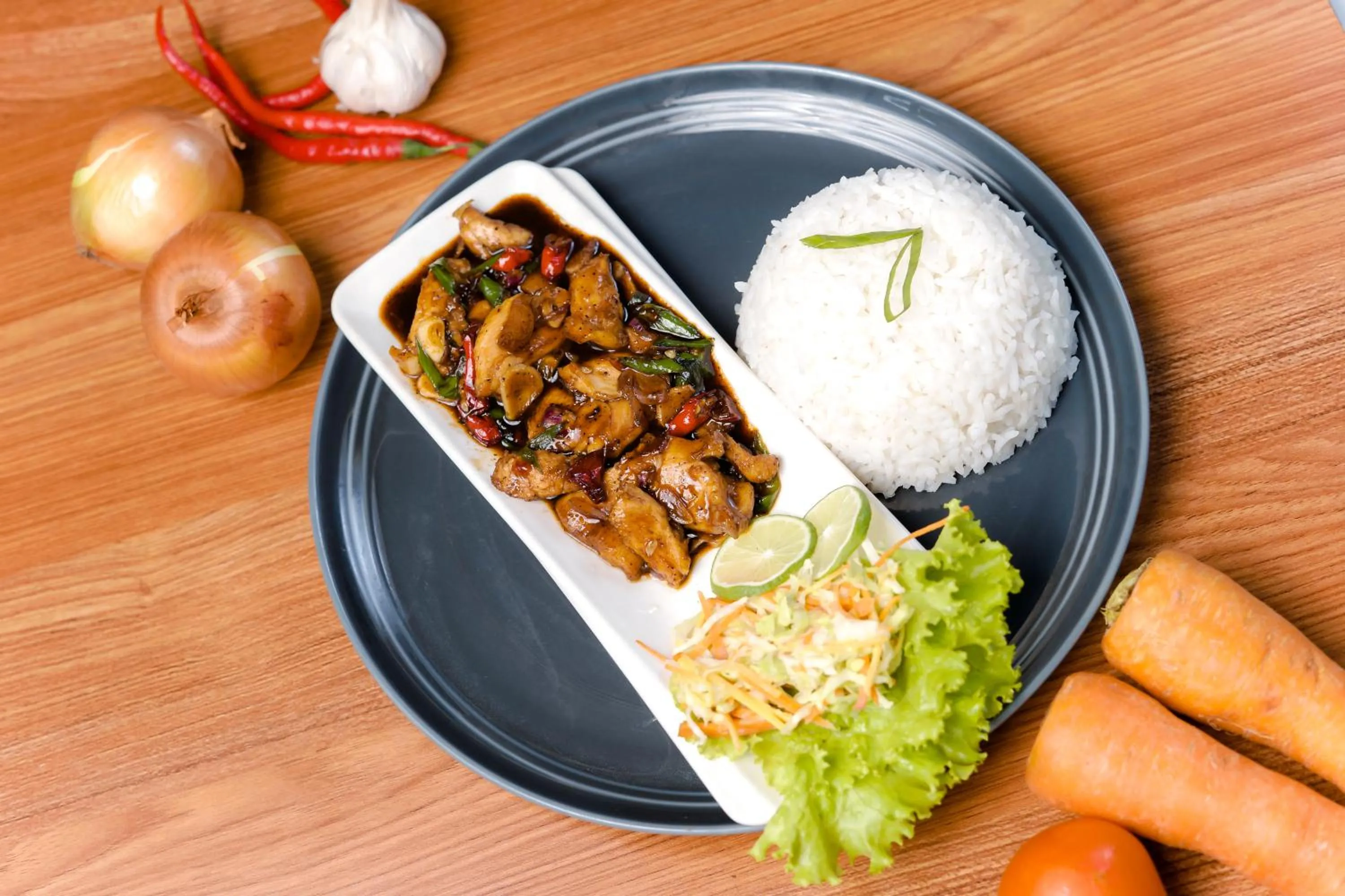 Food in Front One Hotel Purwodadi