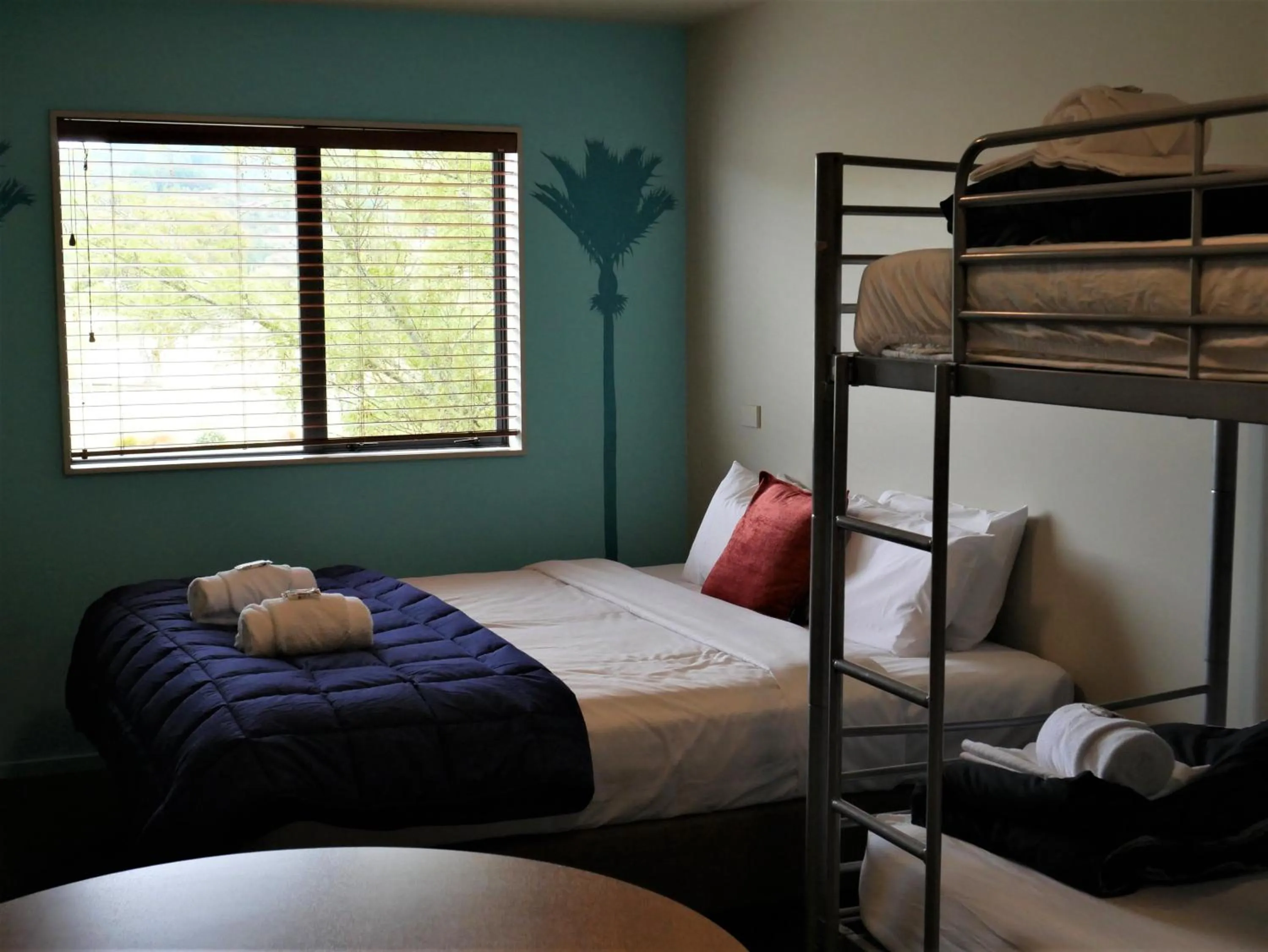 Photo of the whole room, Bed in Kaiteri Lodge
