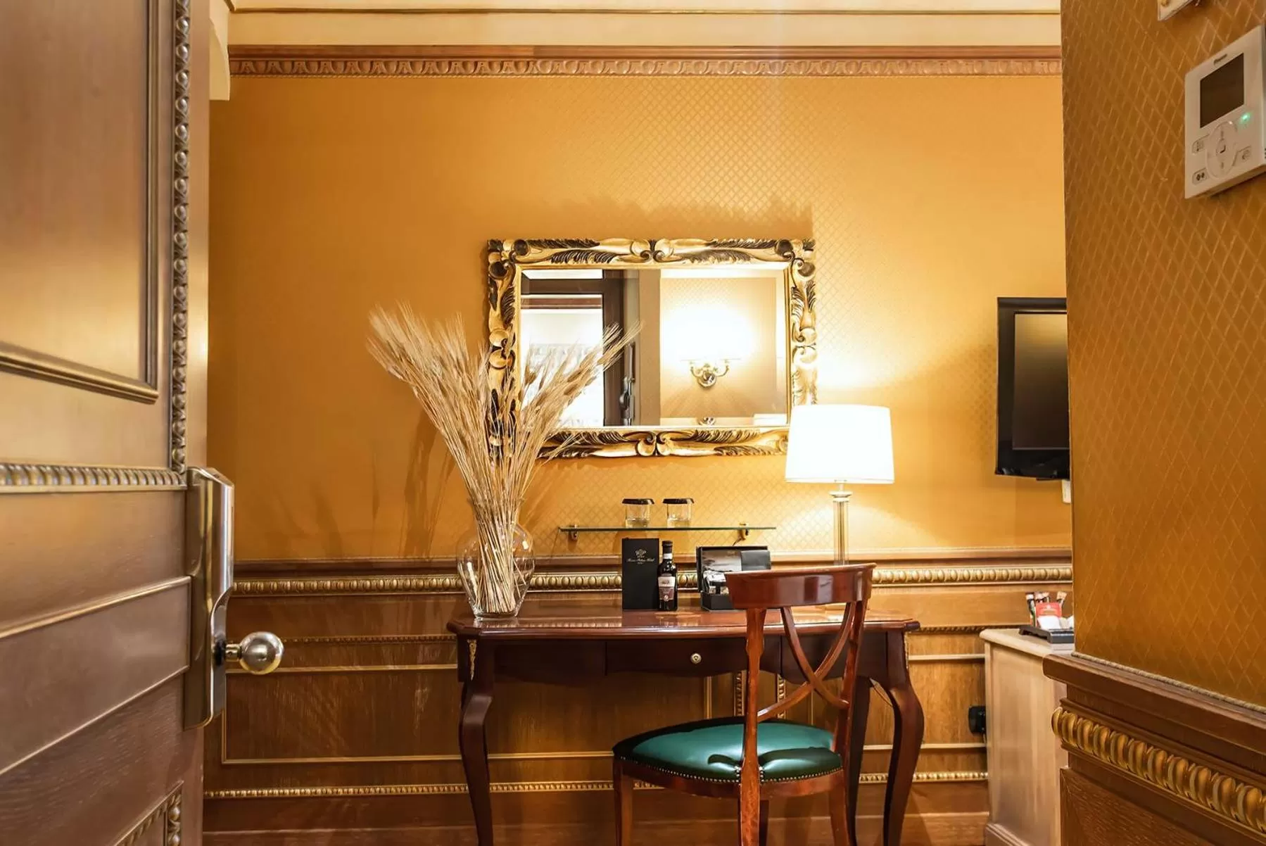 Bedroom in River Palace Hotel