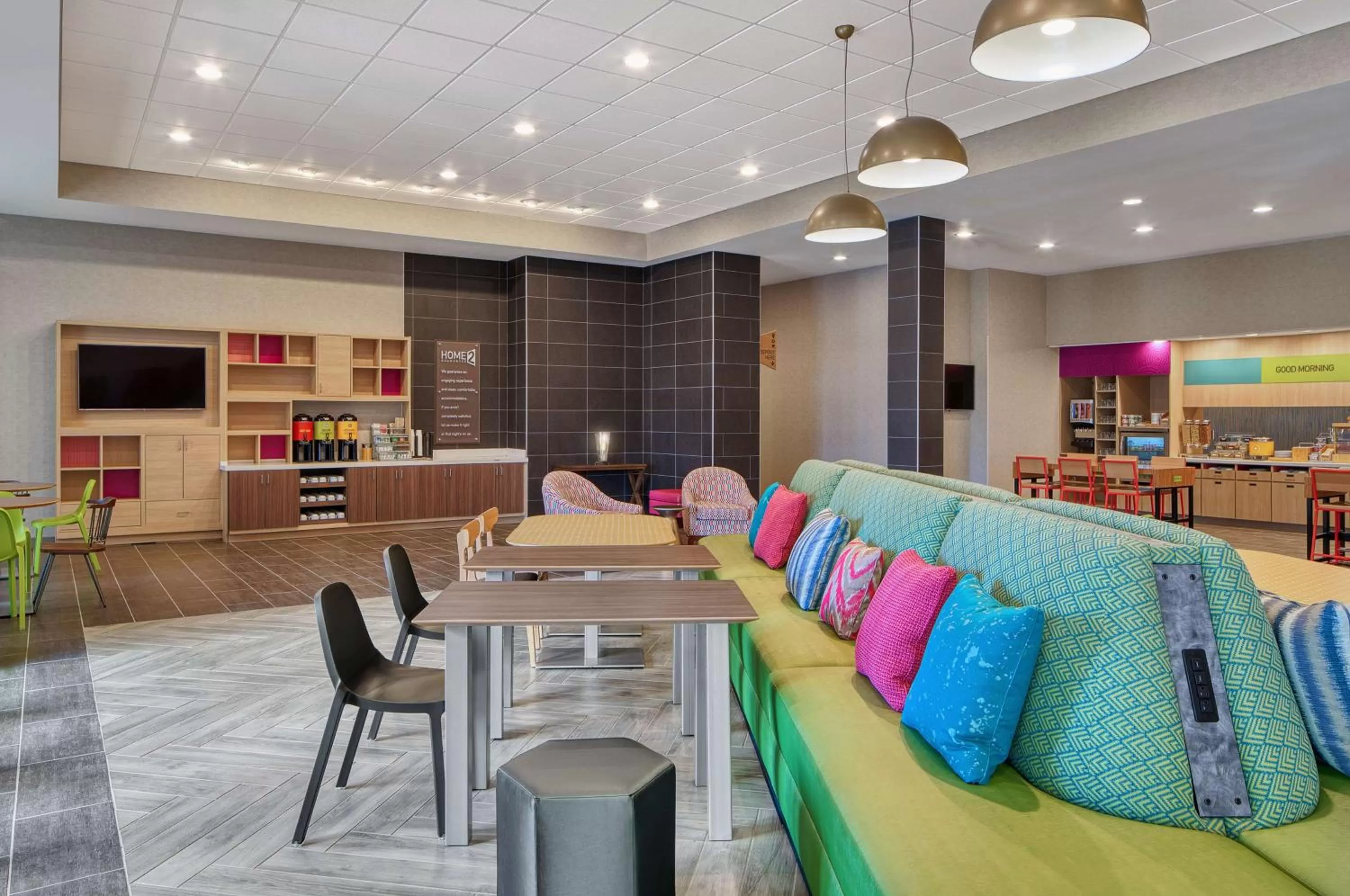 Breakfast in Home2 Suites By Hilton Batesville