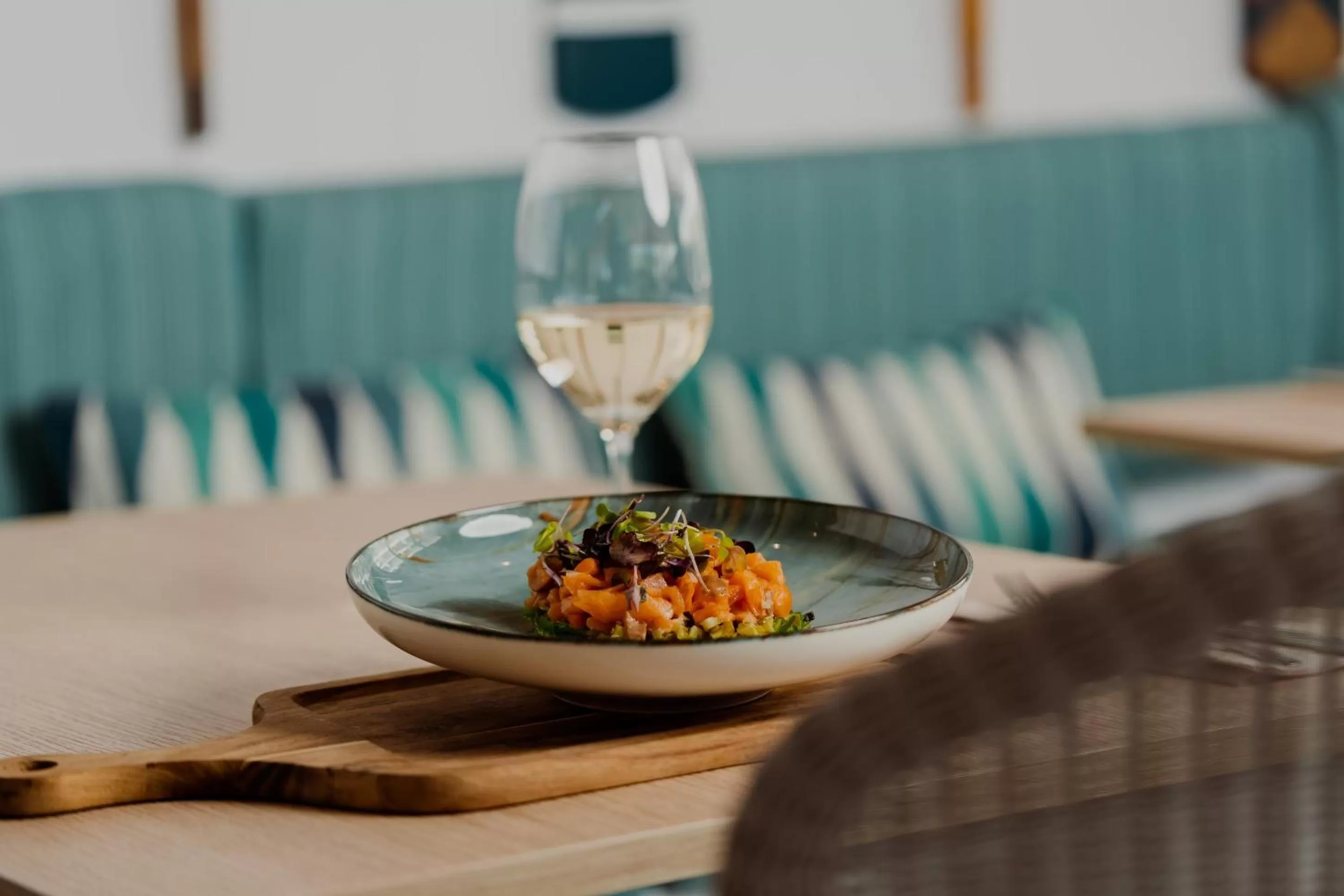 Restaurant/places to eat in Blaumar Hotel