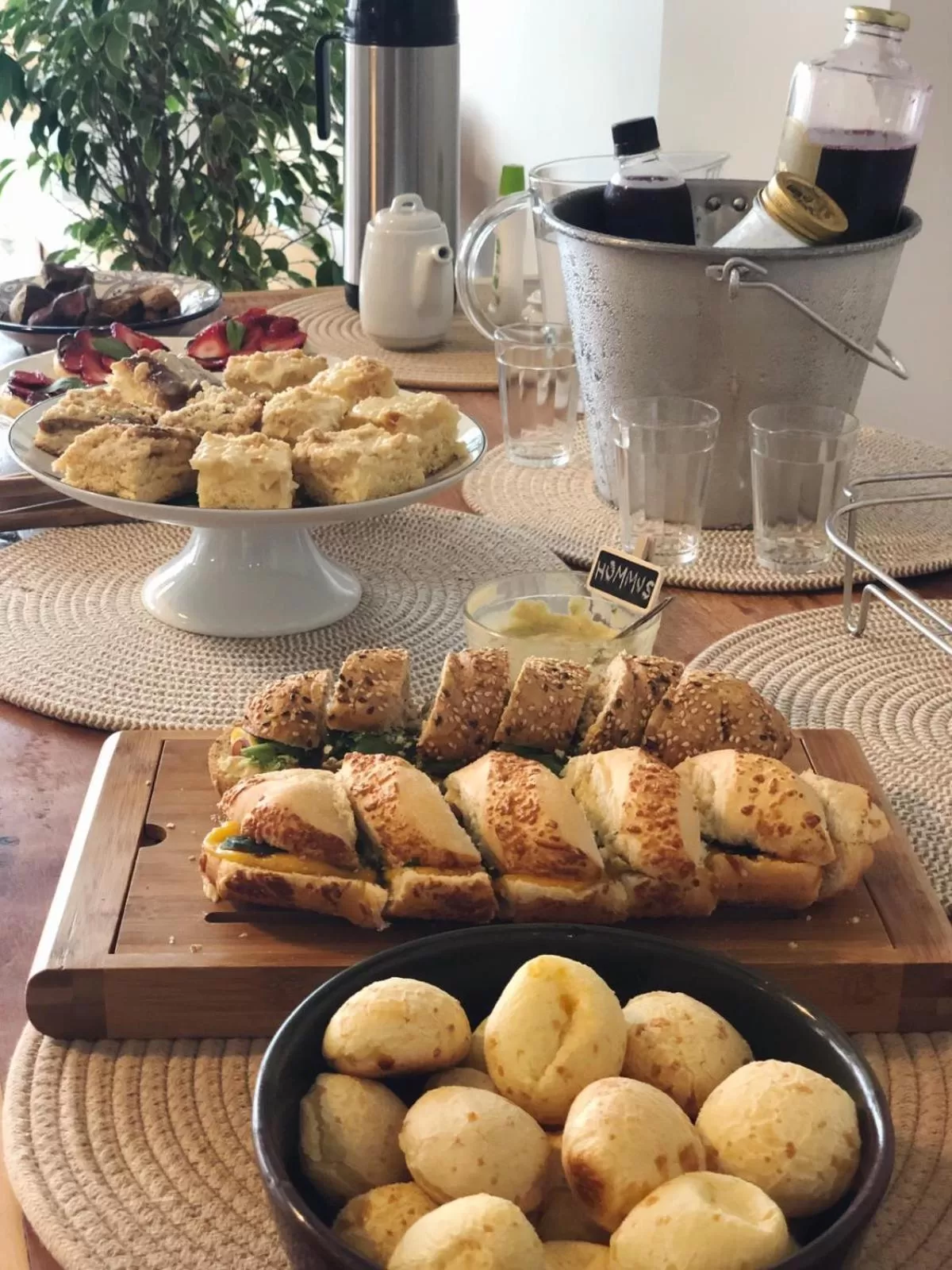 Breakfast, Food in Pousada Casa Albatross