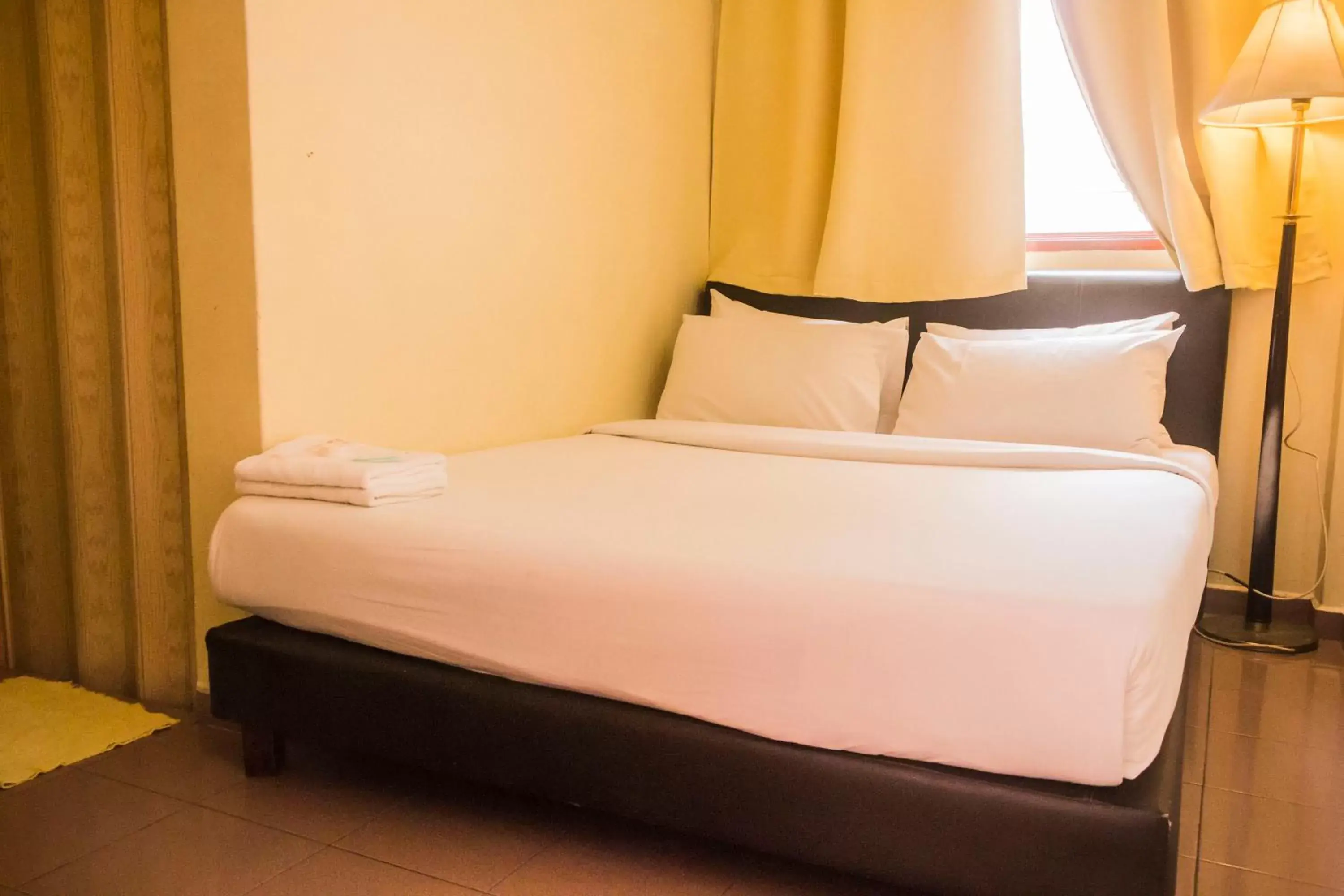 Bunga Raya Standard Double Room in Anggerik Lodging Bunga Raya Standard Double Room in Anggerik Lodging