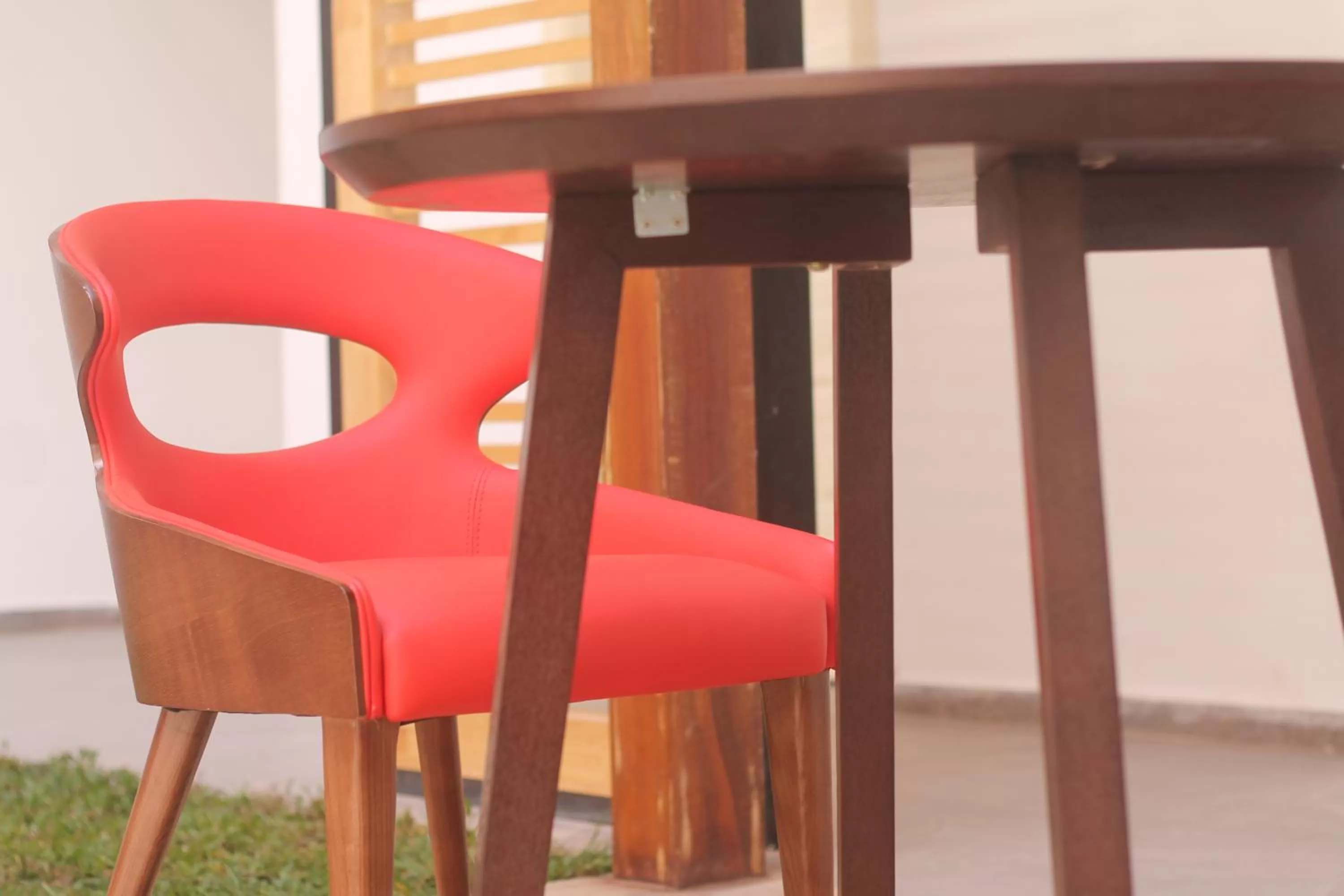 Restaurant/places to eat in Benny's City Hotel