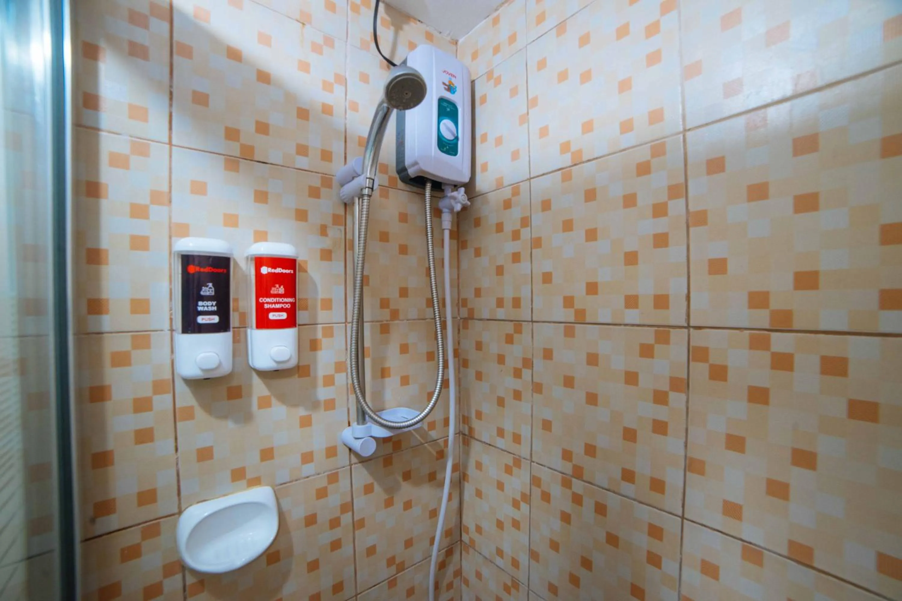 Bathroom in L Mansion 2 Palanan Makati City