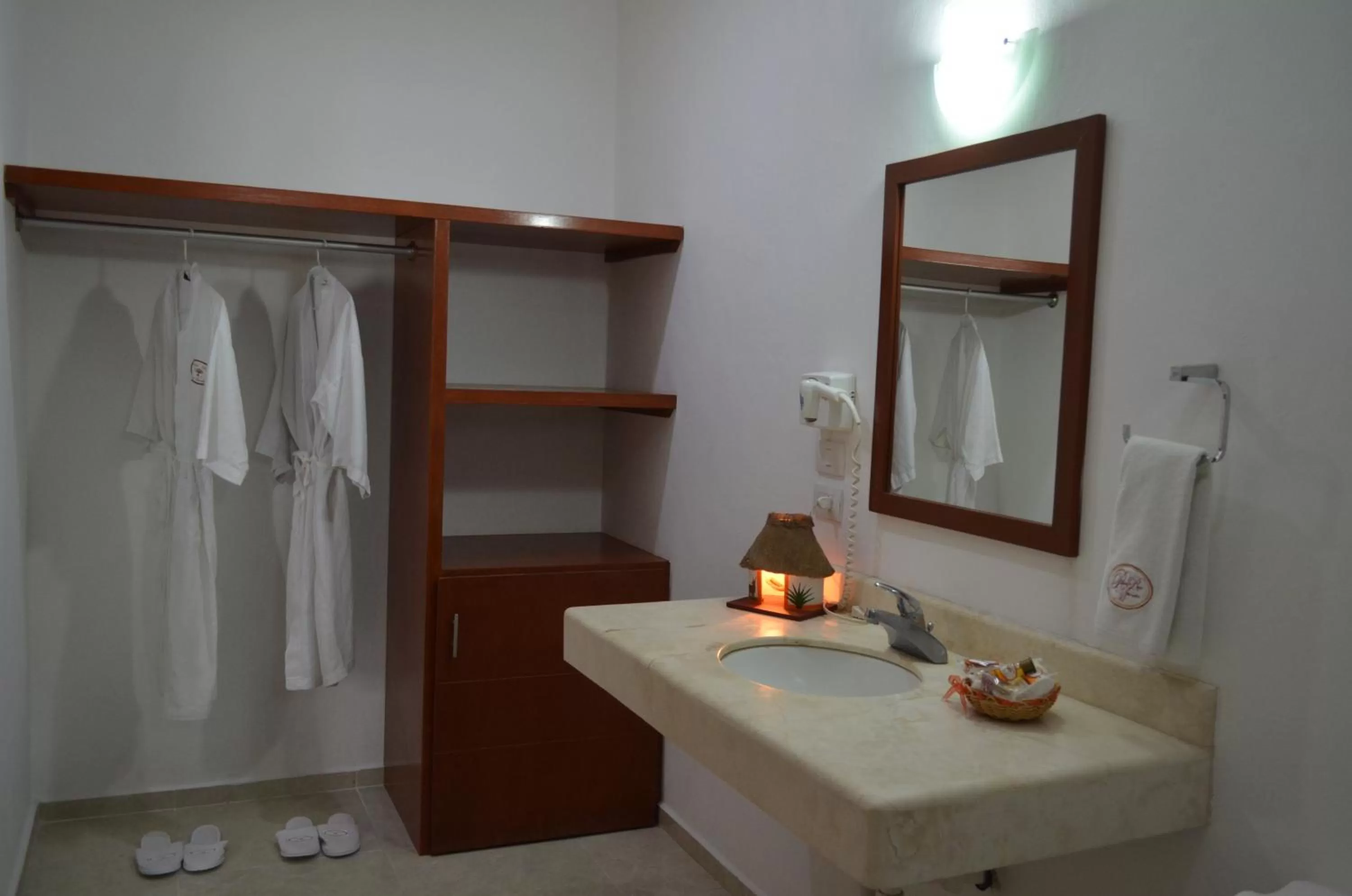 Bathroom in Hotel Real Mercedes