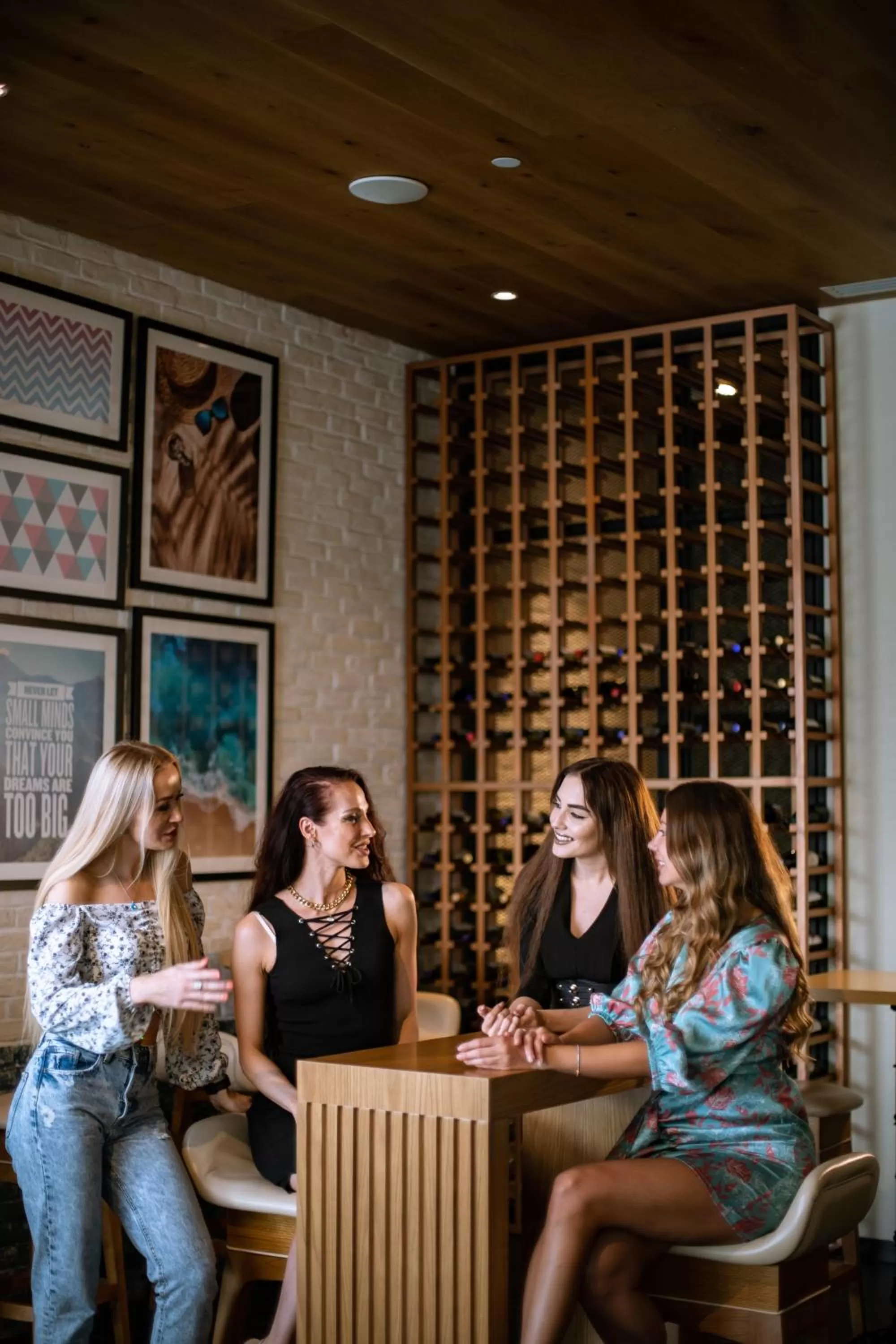 Restaurant/places to eat in Millennium Place Mirdif