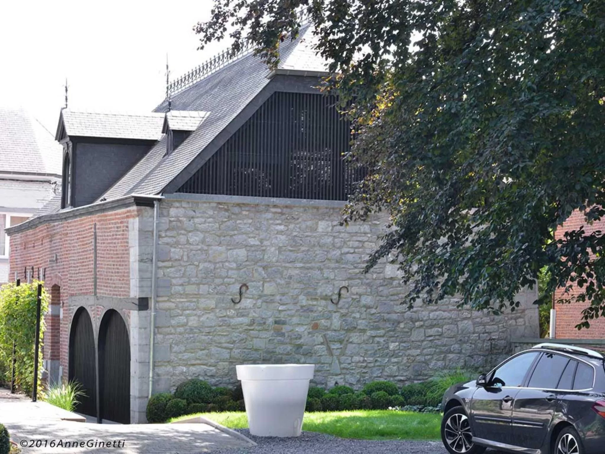 Property building in Hôtel Le Manoir