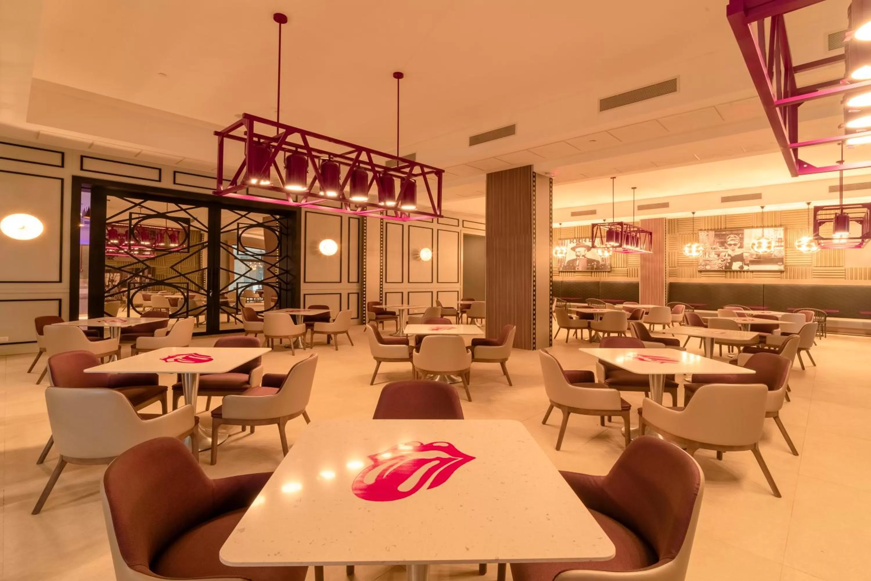 Restaurant/places to eat in Planet Hollywood Cancun by Royalton, An Autograph Collection All-Inclusive Resort