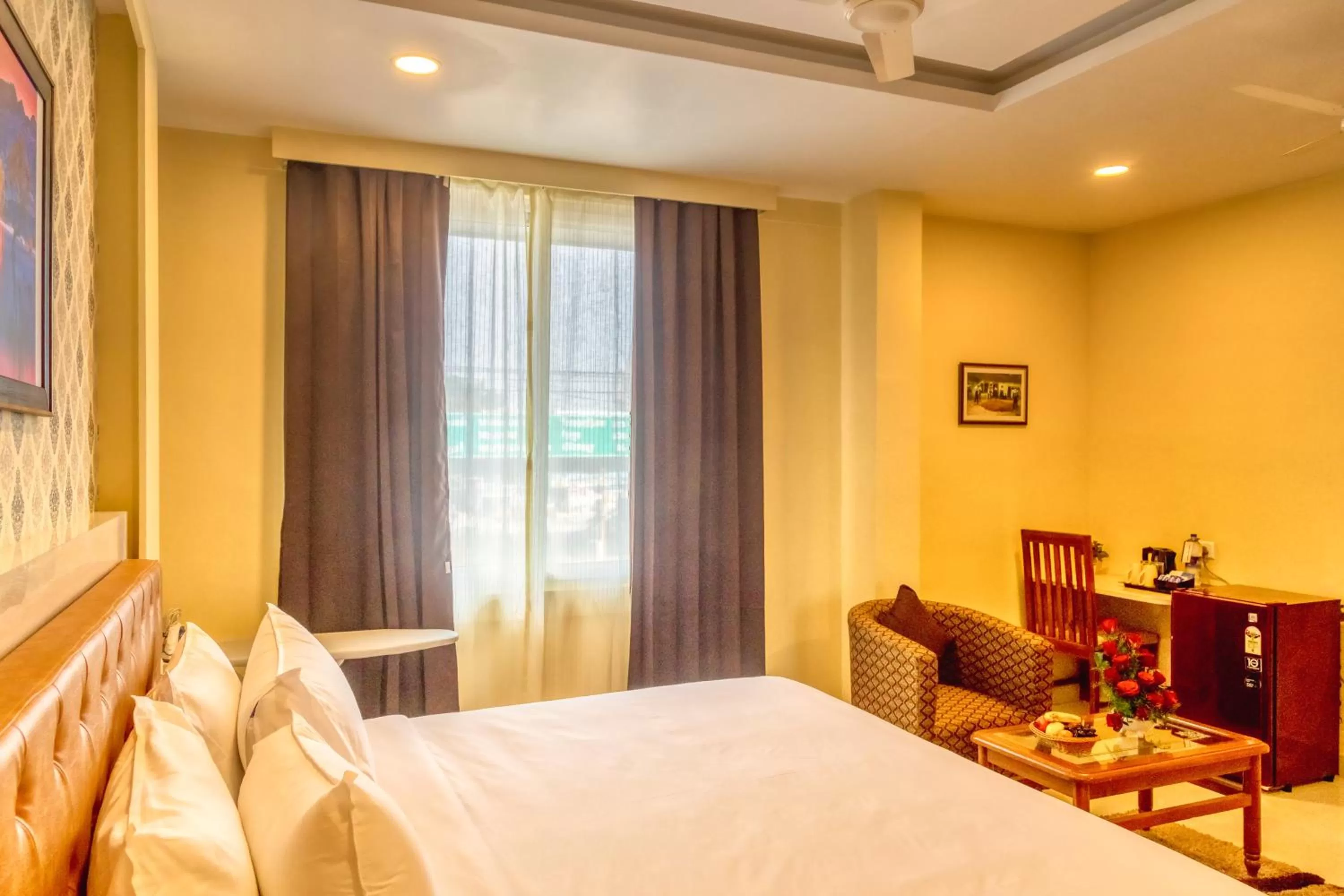 Bedroom, Bed in HOTEL ROYAL GRANDE