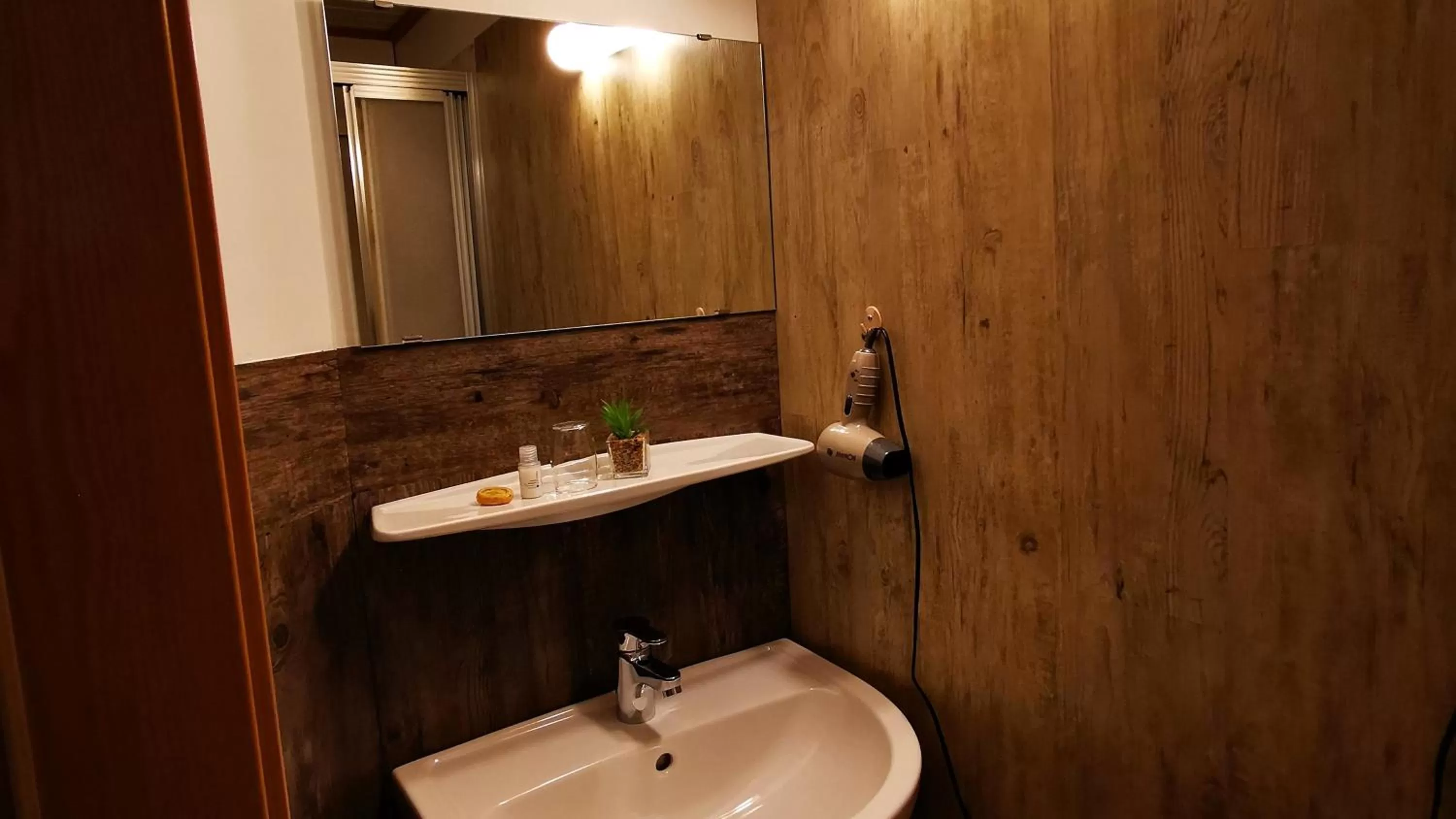 Bathroom in Gasthof Geronimo