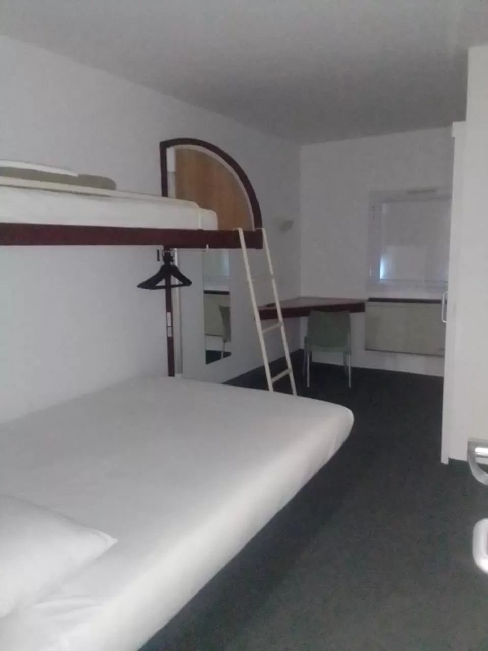 Facility for disabled guests, Bed in SUN1 Kimberley