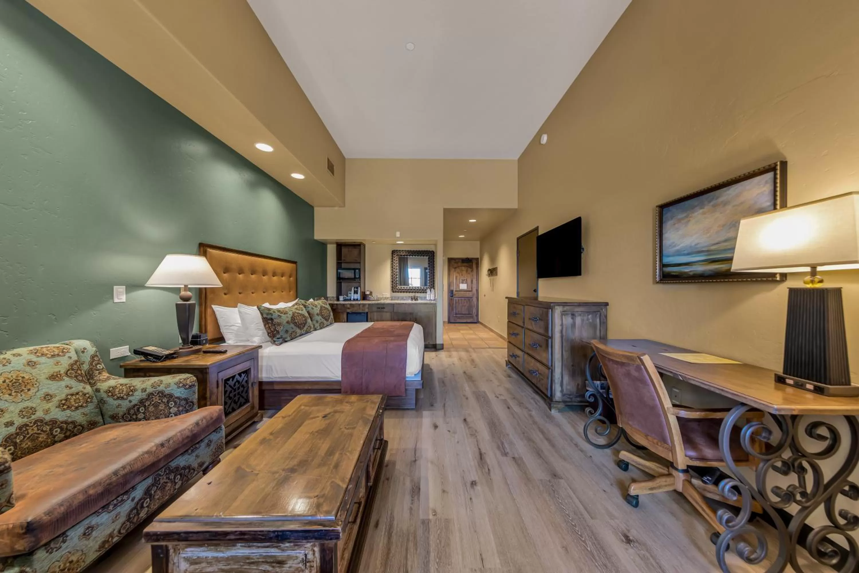 Bed in The Murieta Inn and Spa