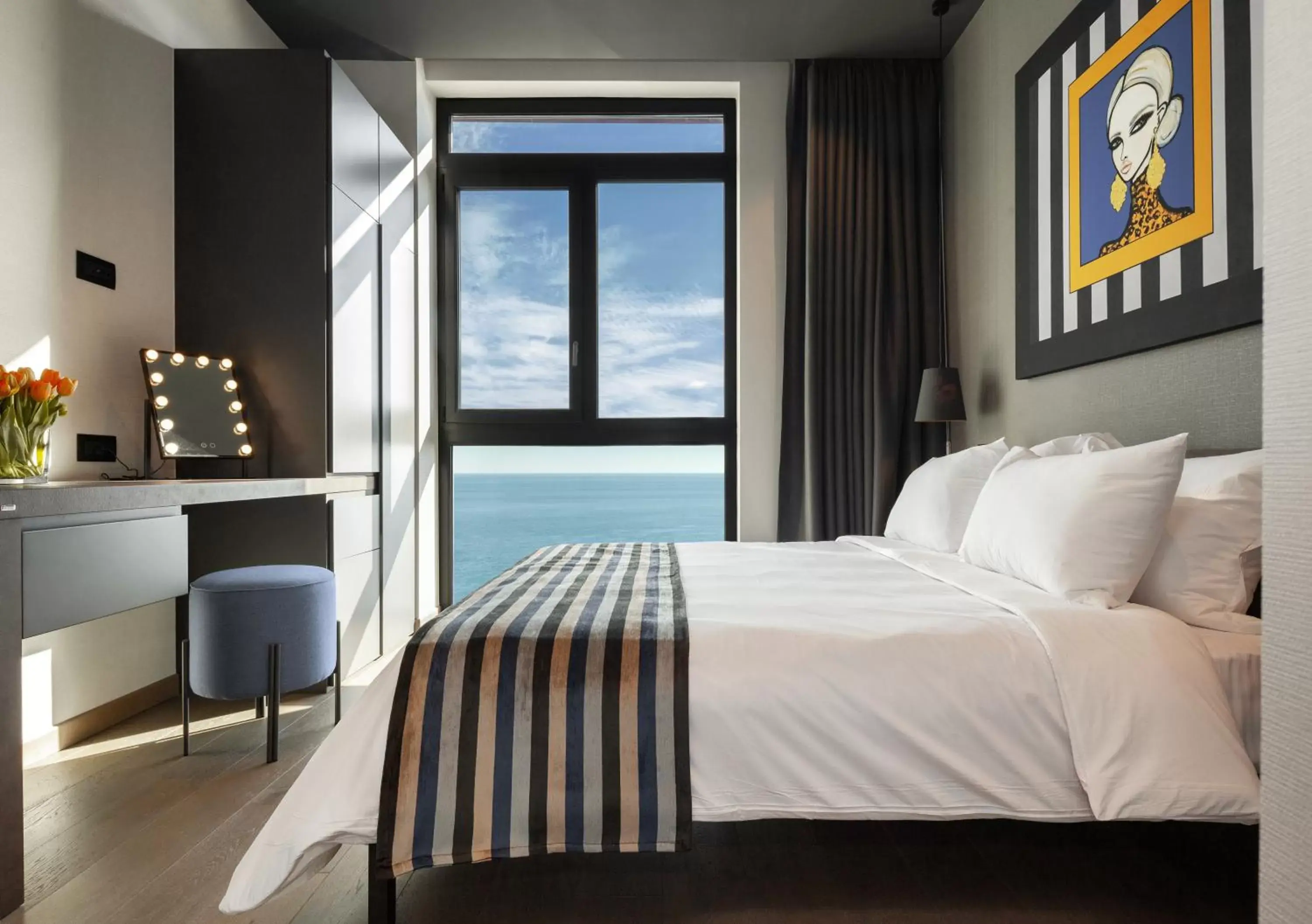 ONLY Boutique Suites & Residences ONLY Boutique Suites & Residences