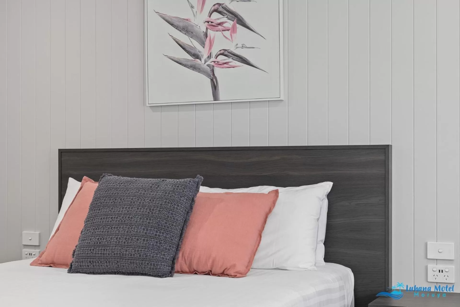 Bed in Hive Hotel, Moruya