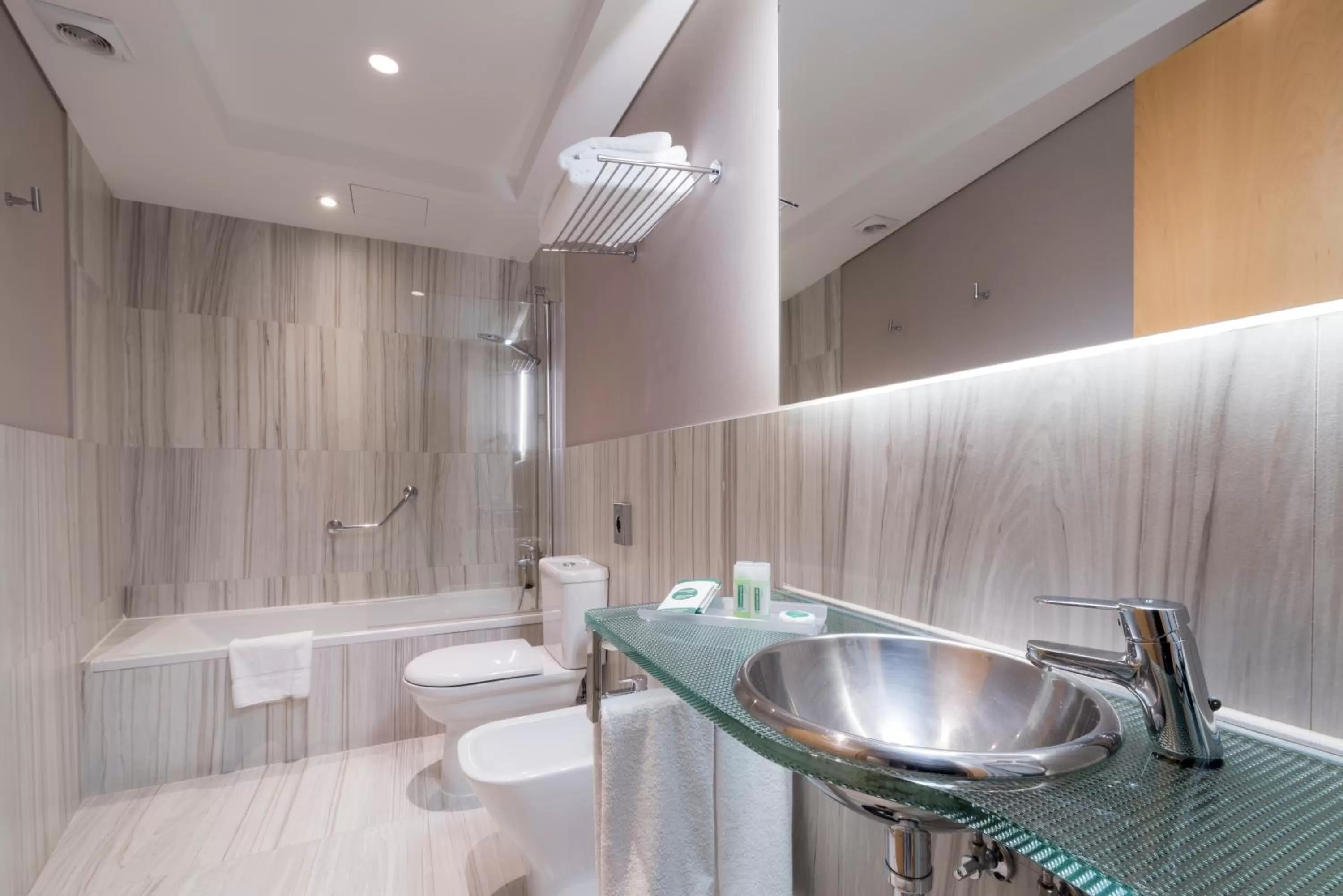 Bathroom in Hotel Plaza