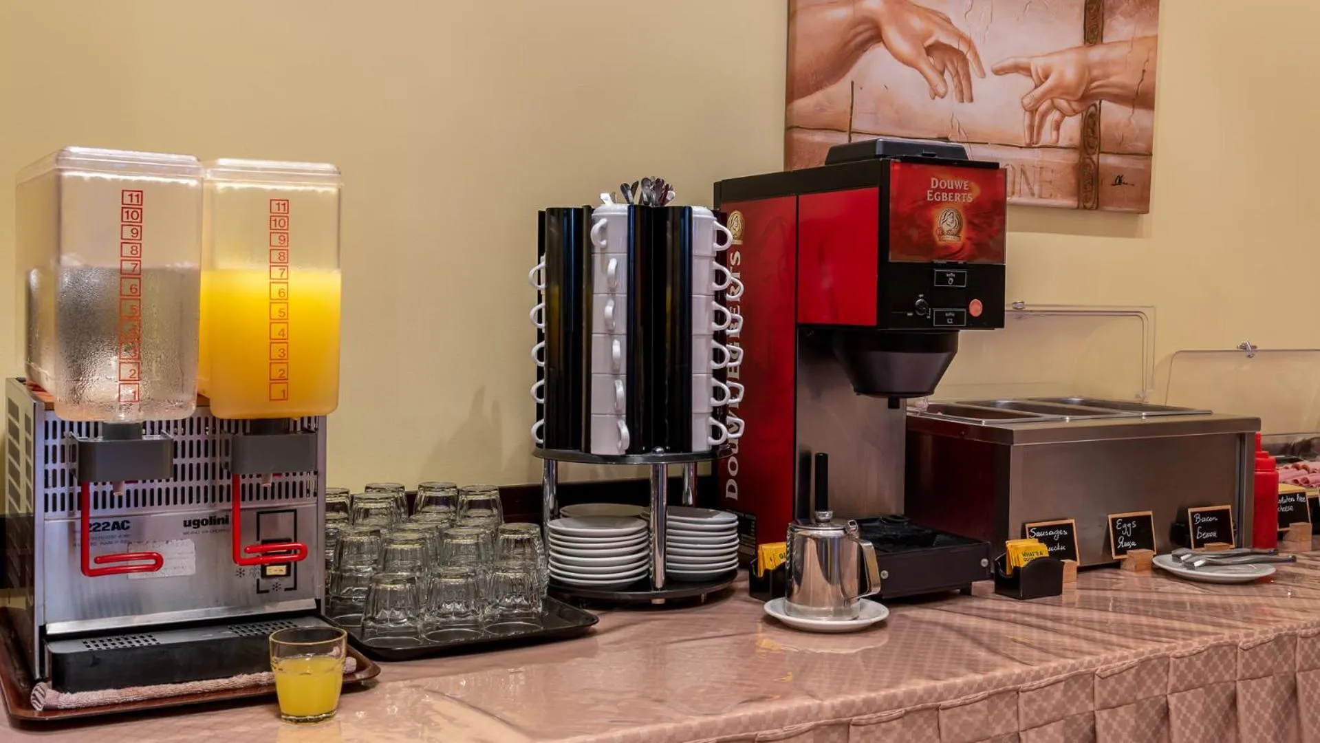 Coffee/tea facilities in Marine Congo Hotel