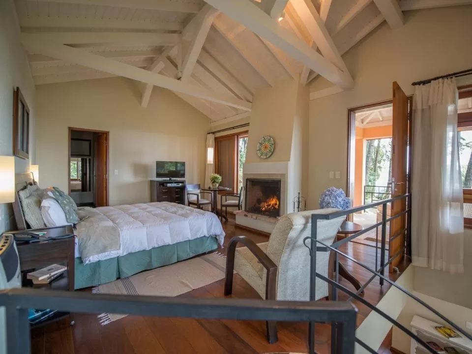 Communal lounge/ TV room in Kuriuwa Hotel