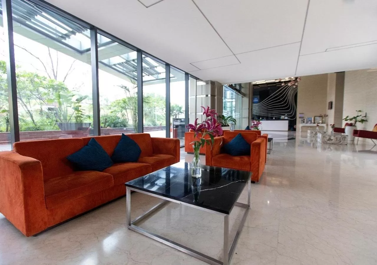 Lobby or reception in Vasaka Hotel Jakarta Managed by Dafam