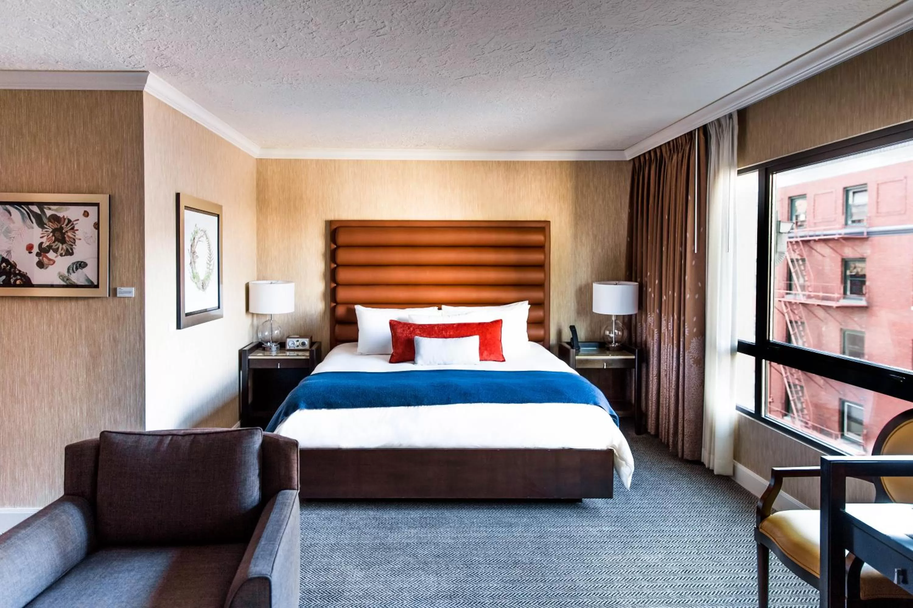 Bedroom, Bed in Dossier