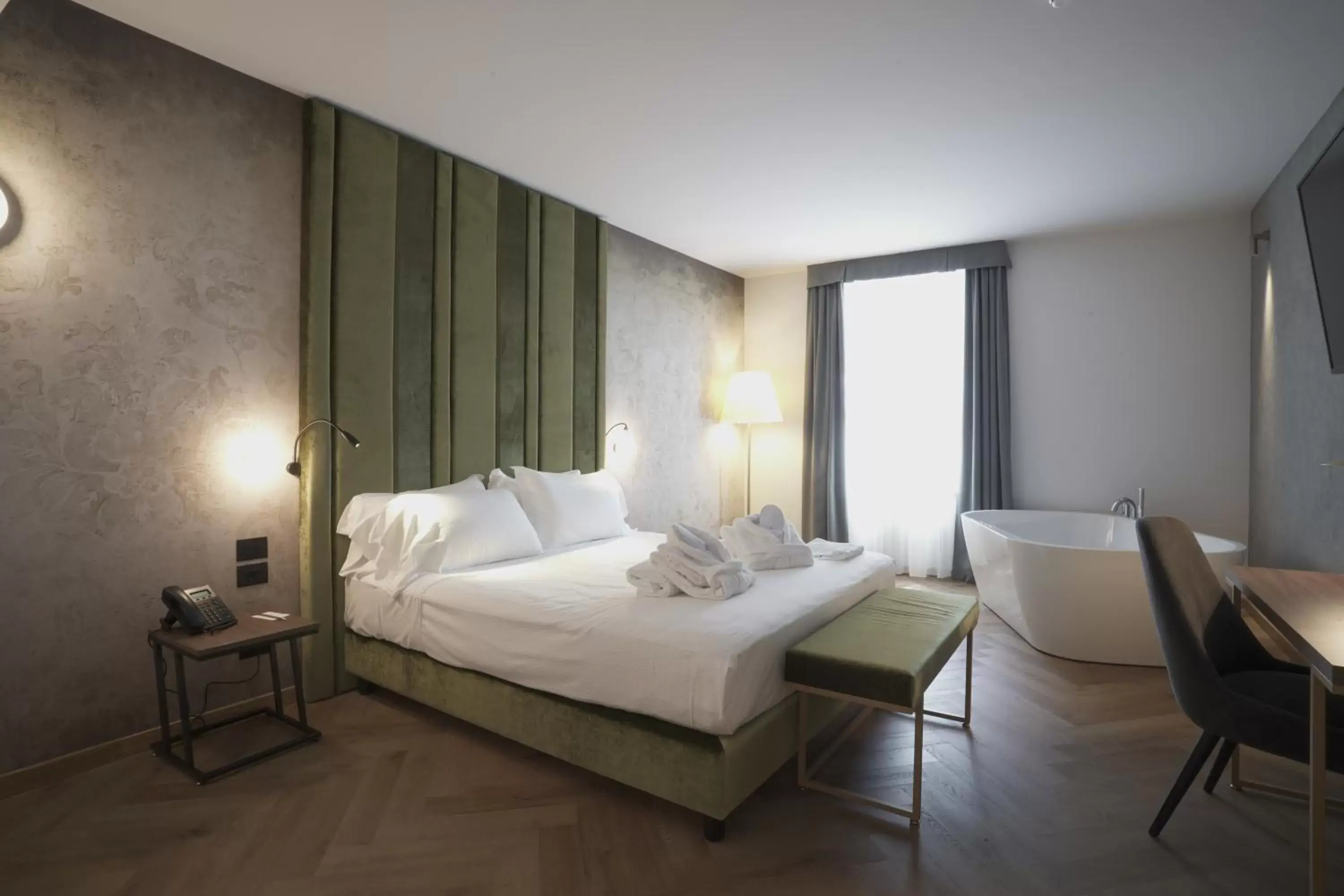 Deluxe Junior Suite in Palazzo Santo Spirito Deluxe Junior Suite in Palazzo Santo Spirito