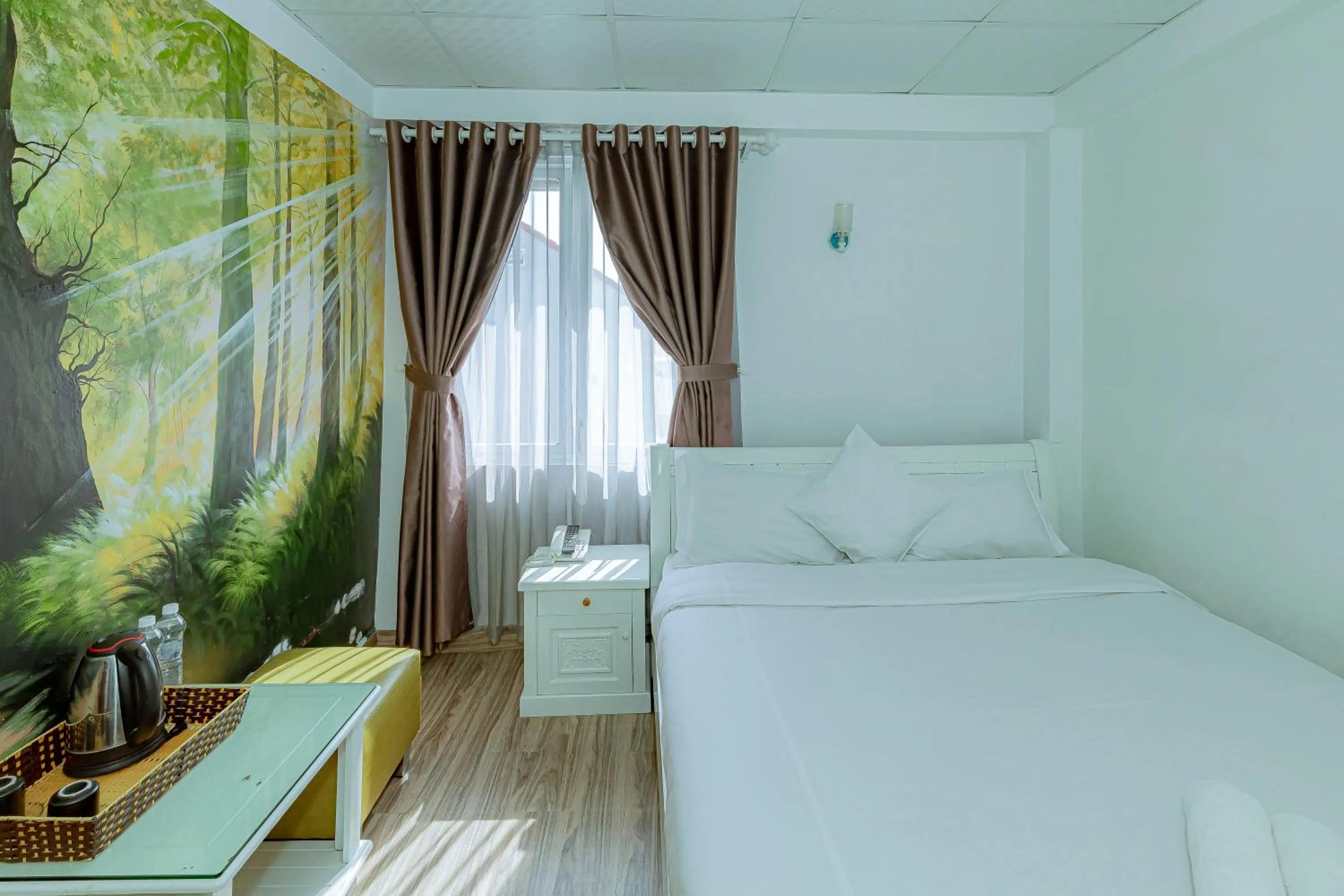 Ken's Backpackers Hotel