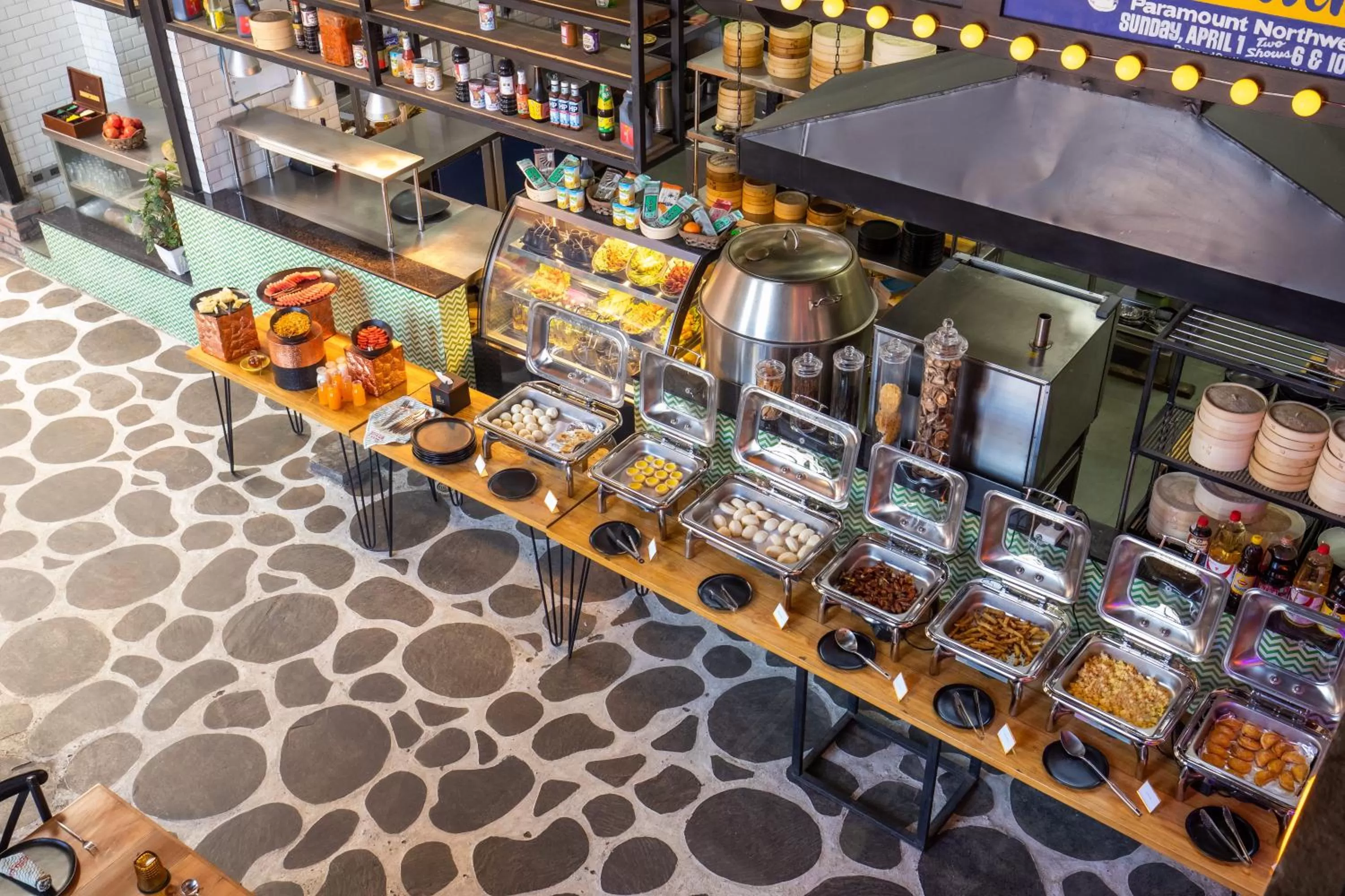 Buffet breakfast in Gaas BaasCo