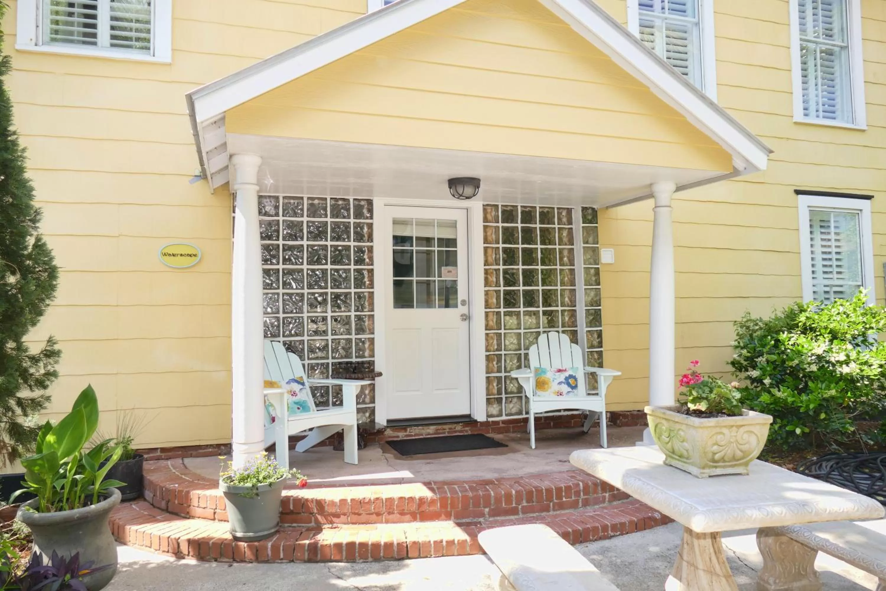 Patio in Beachview Inn and Spa