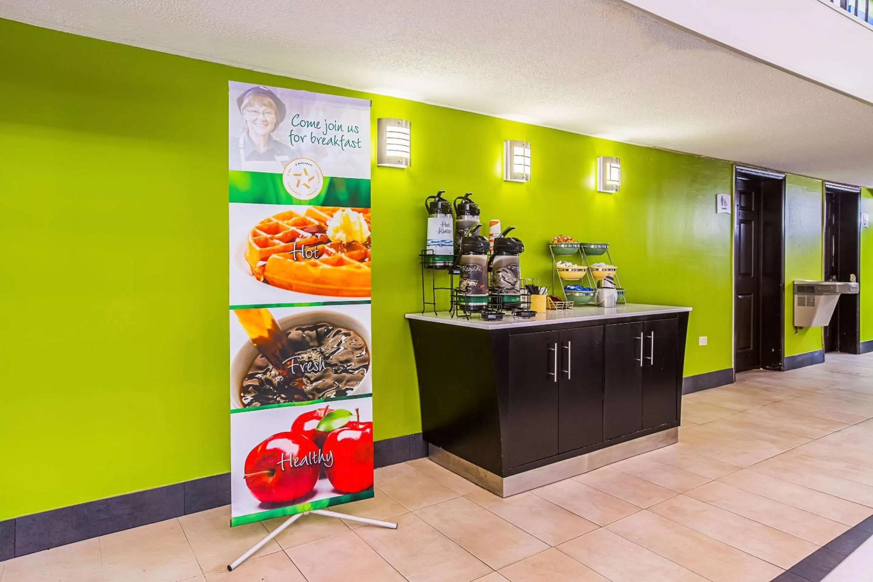 Restaurant/places to eat in Quality Inn Atlanta Northeast I-85