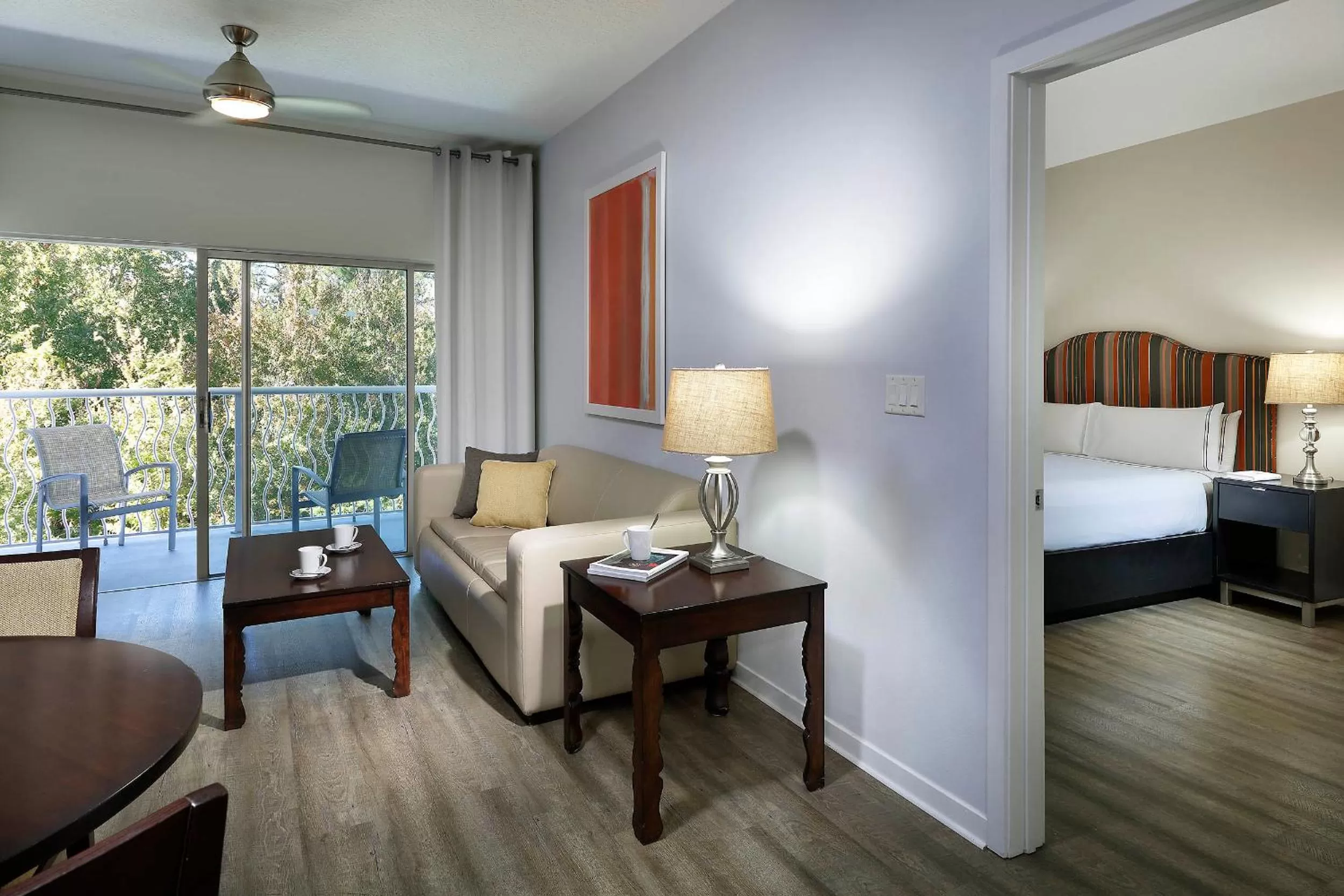 Living room, Bed in Meliá Orlando Celebration