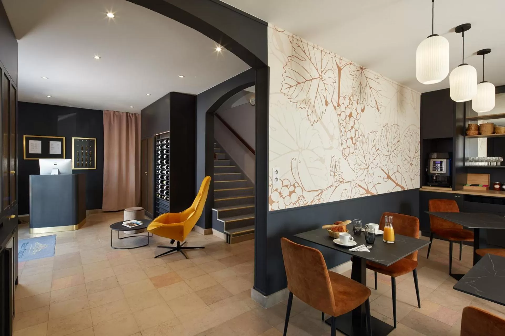 Lobby or reception in Maison Cabotte