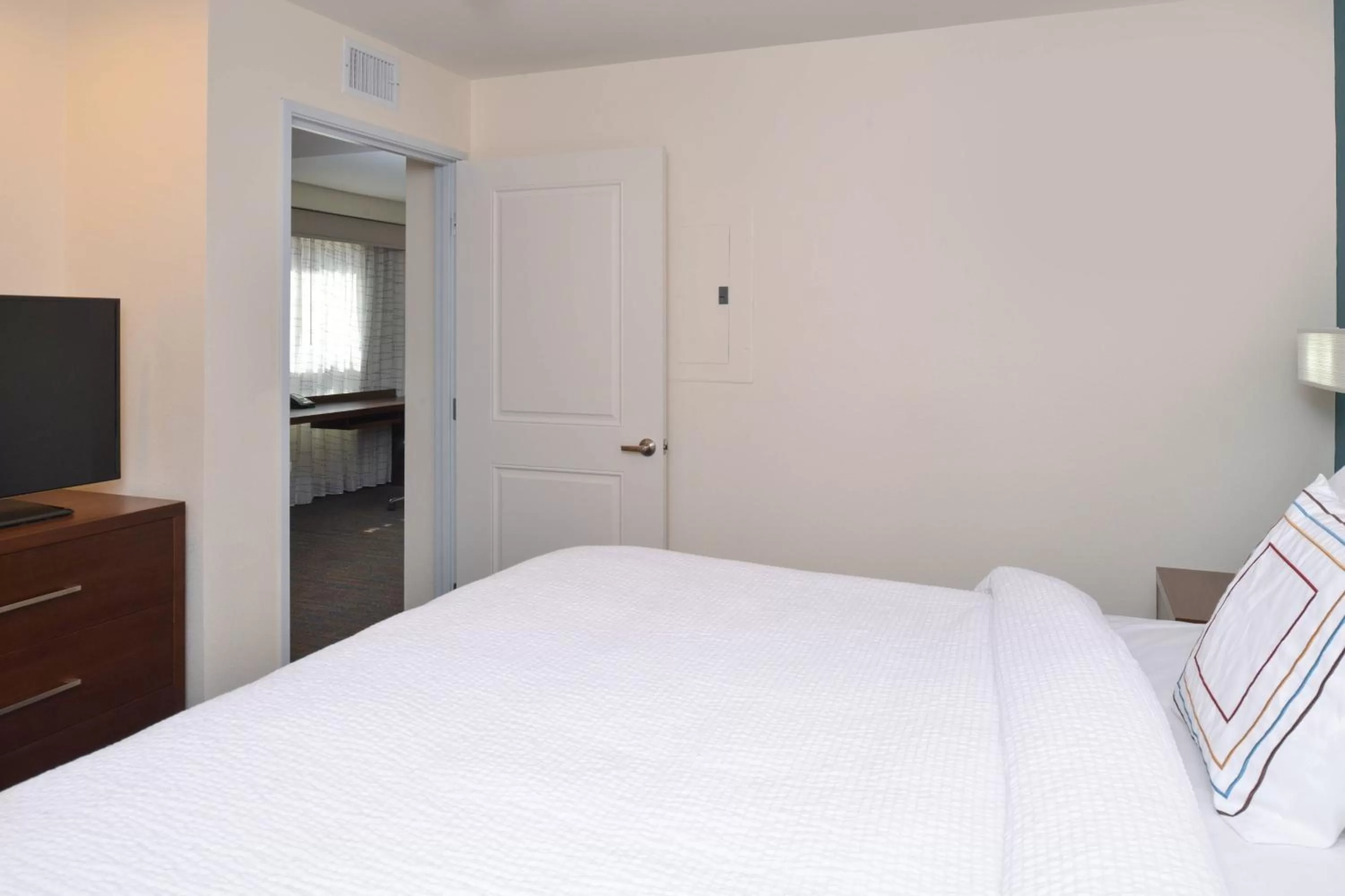 King Suite with City View in Residence Inn by Marriott Temecula Murrieta