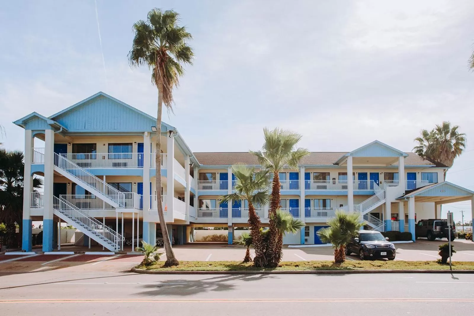 Property building in Scottish Inn & Suites - Kemah Boardwalk