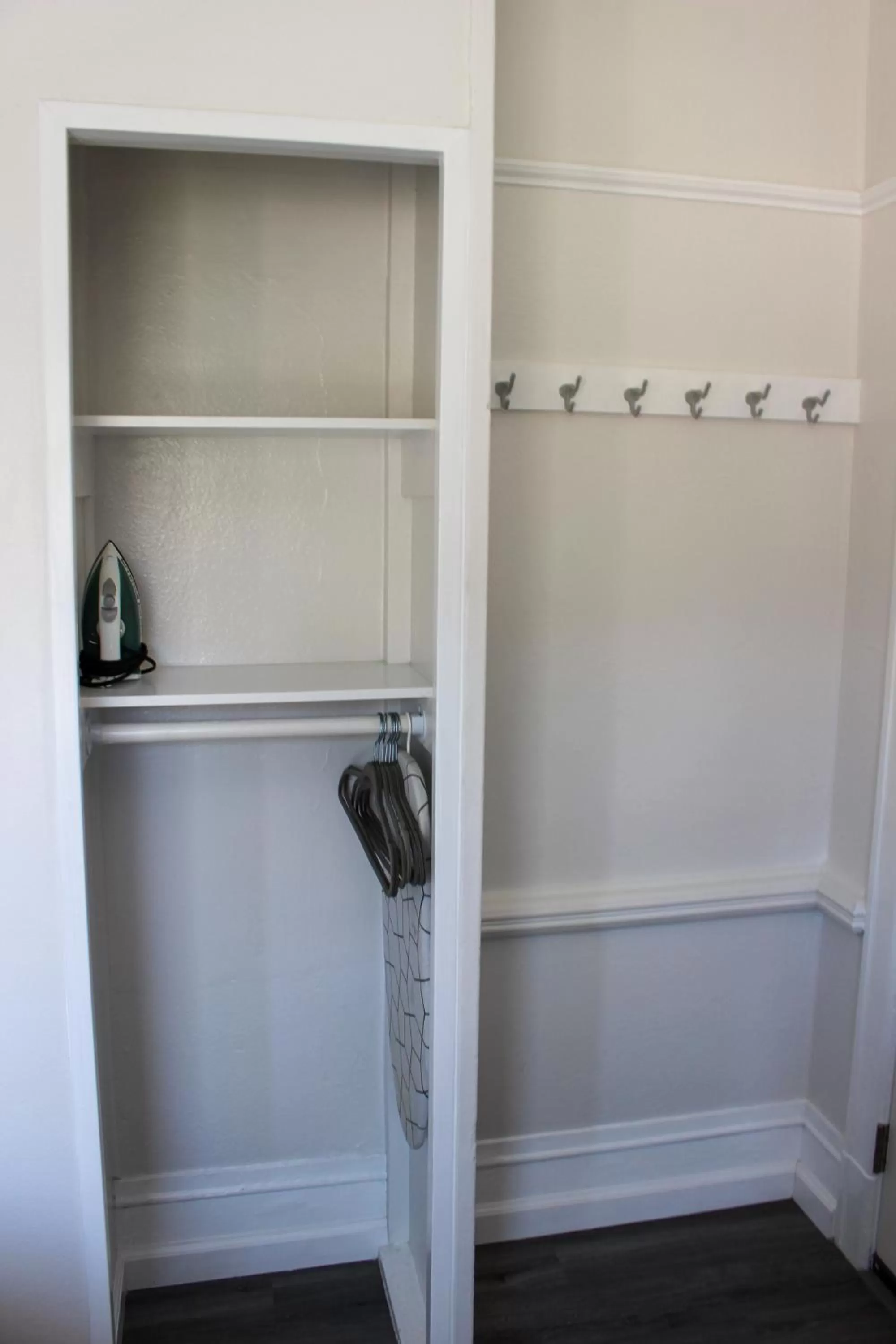 Photo of the whole room in Hermosa Hotel