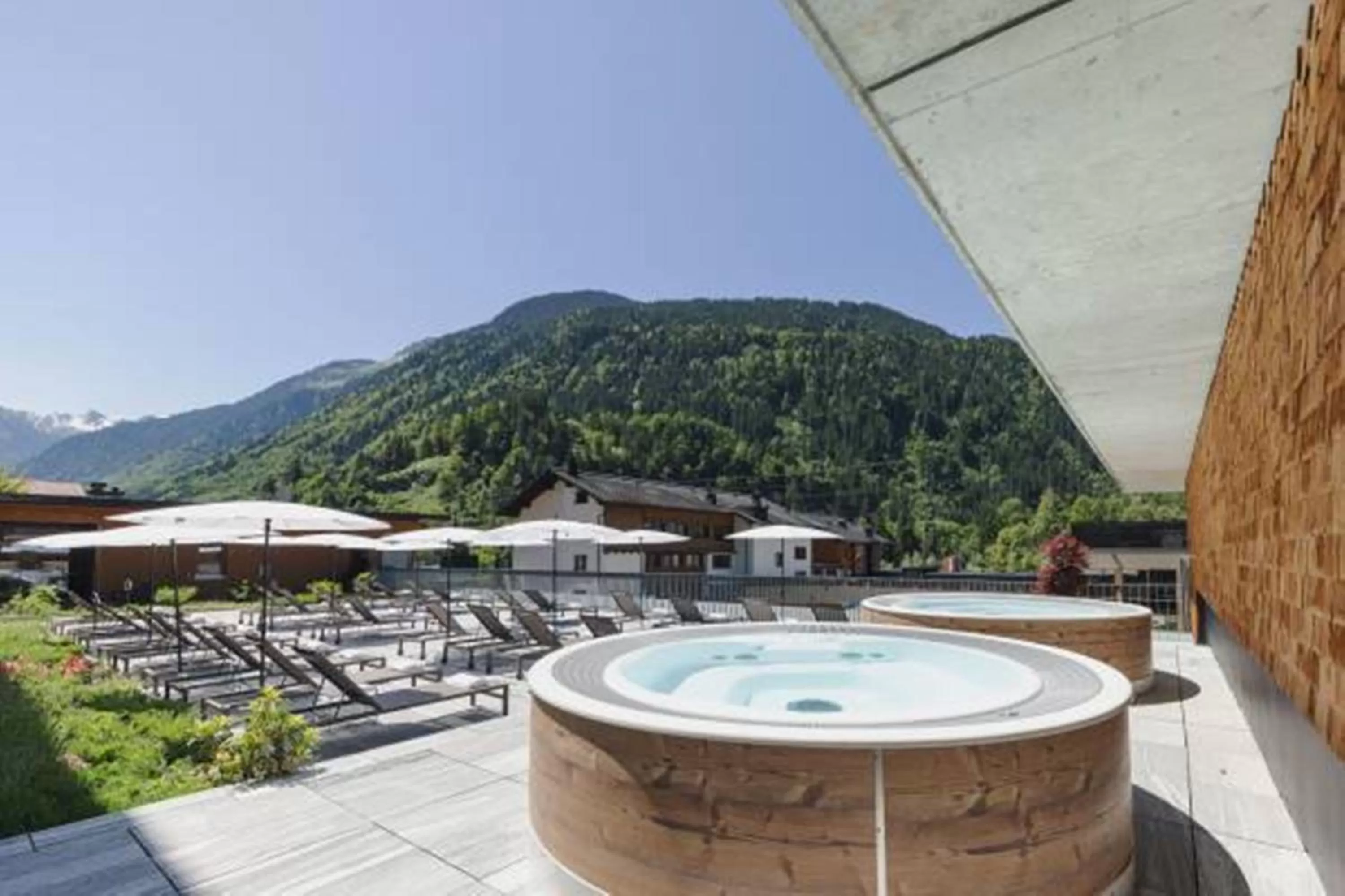 Hot Tub in Alpenhotel Montafon & SPA