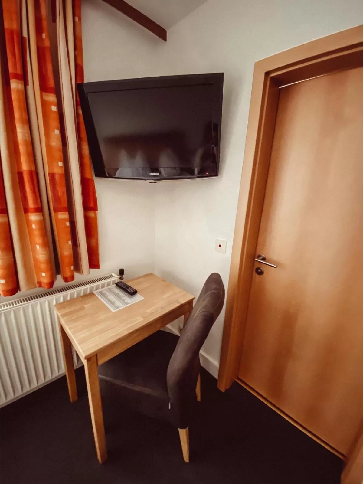 TV/Entertainment Center in Frühstückspension Auer - Haus Kargl