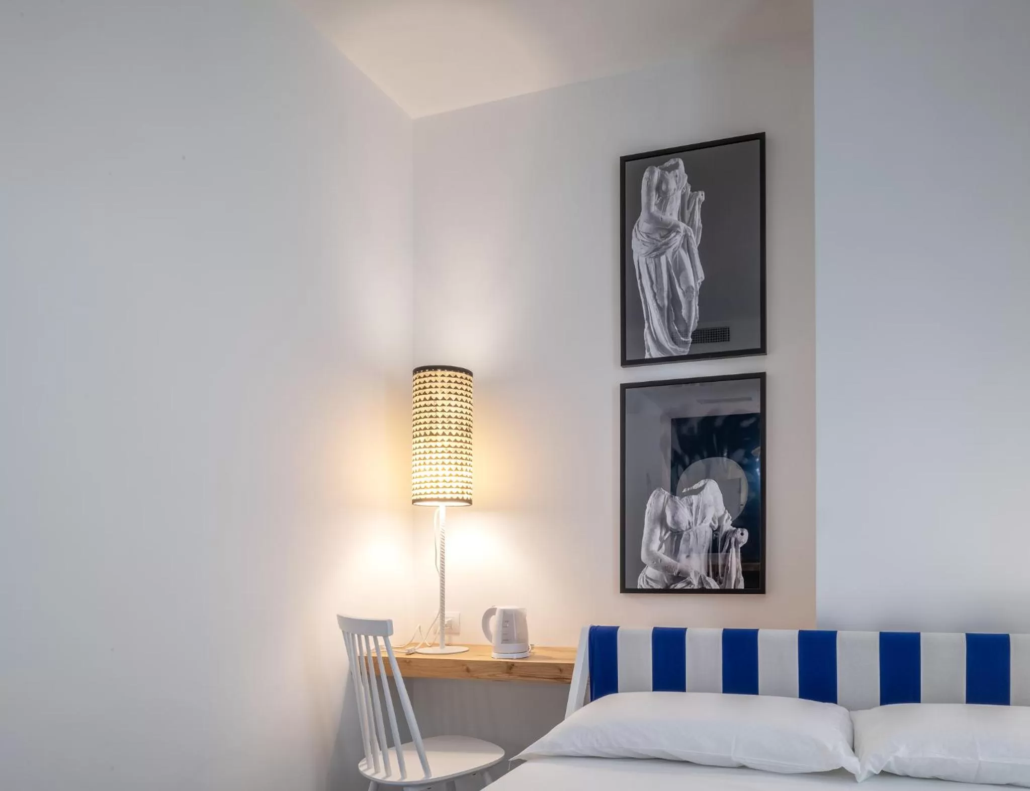 Photo of the whole room in Near Ortigia