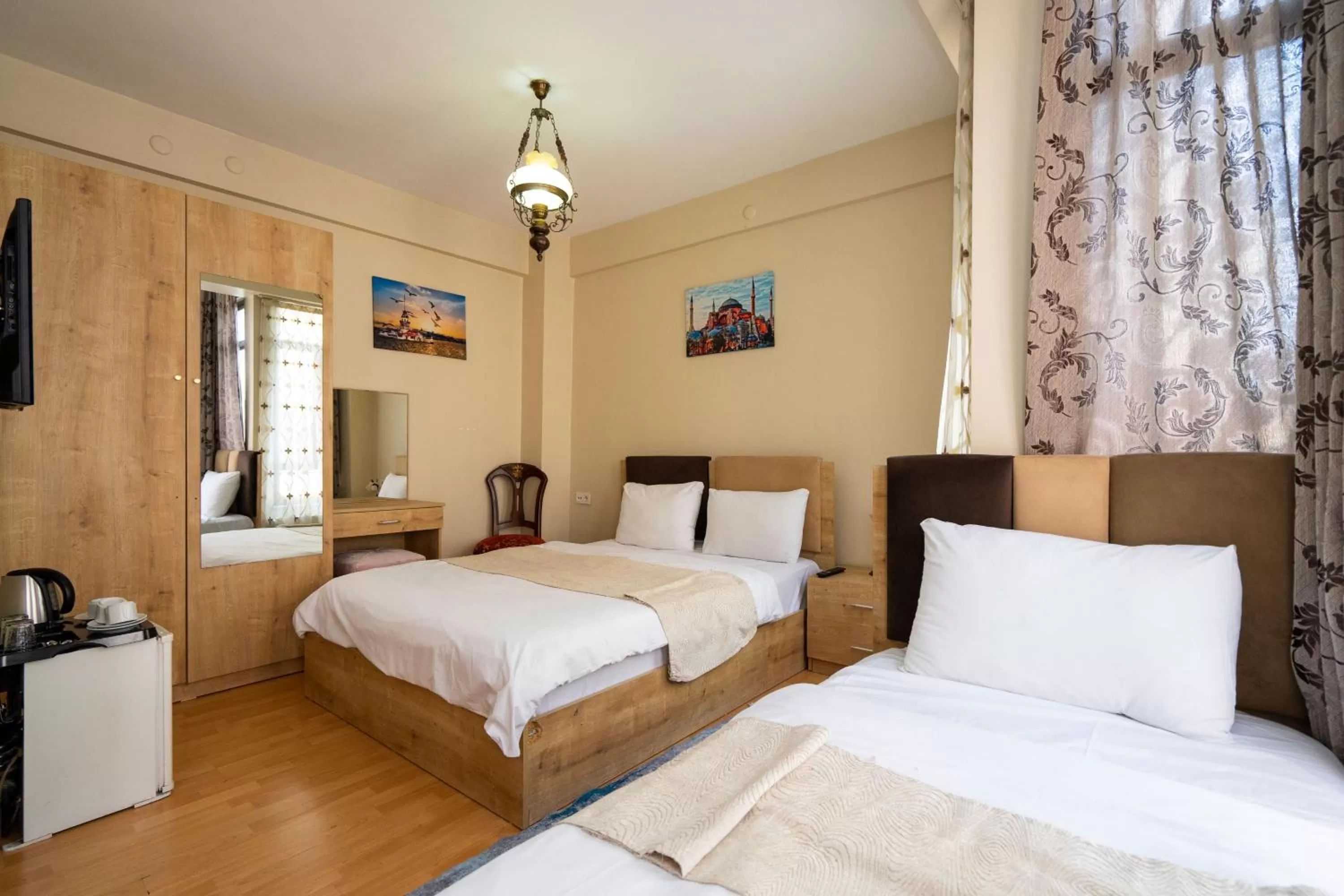 Bed in Gedikpasa Family