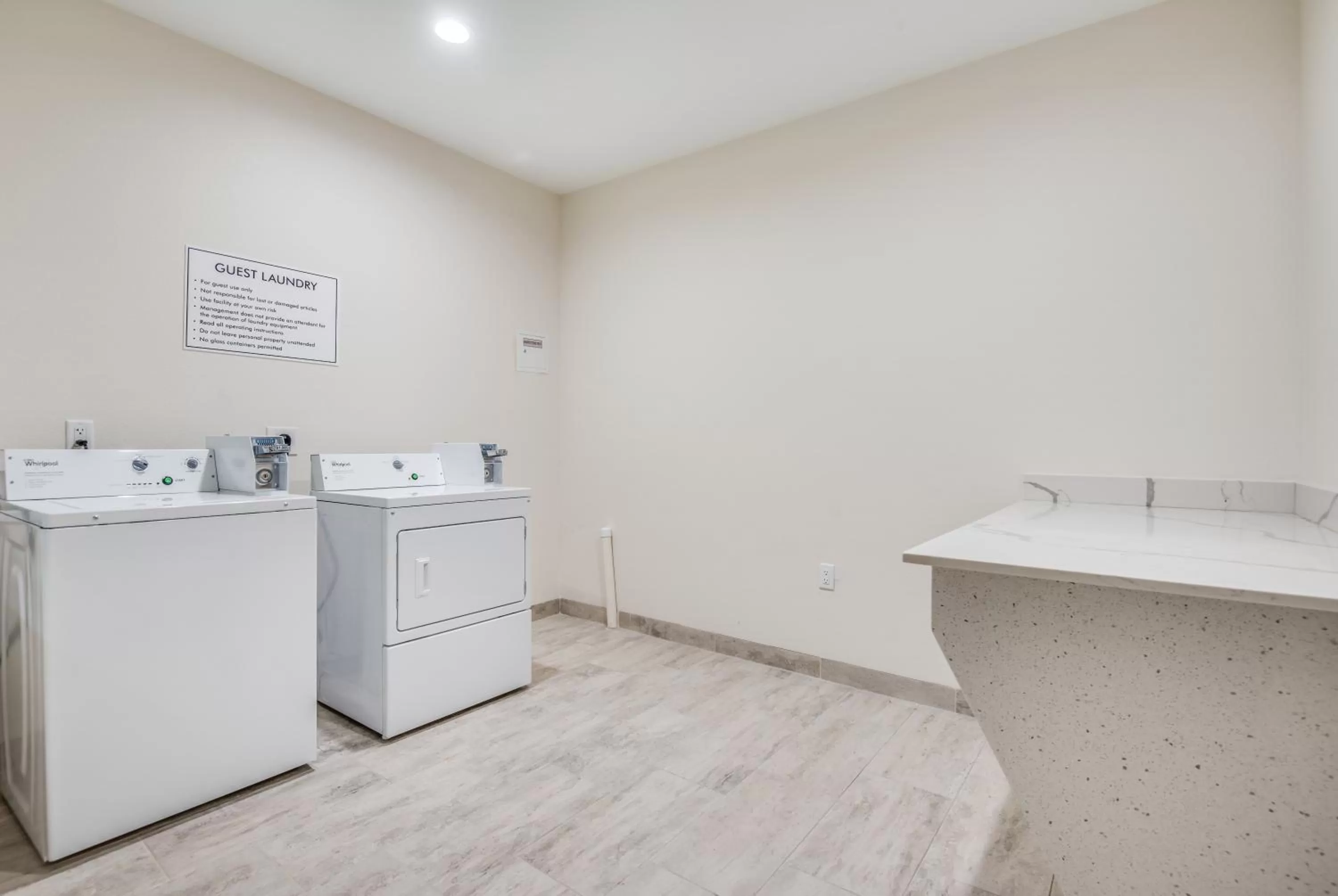 Americas Best Value Inn & Suites Houston at Hwy 6