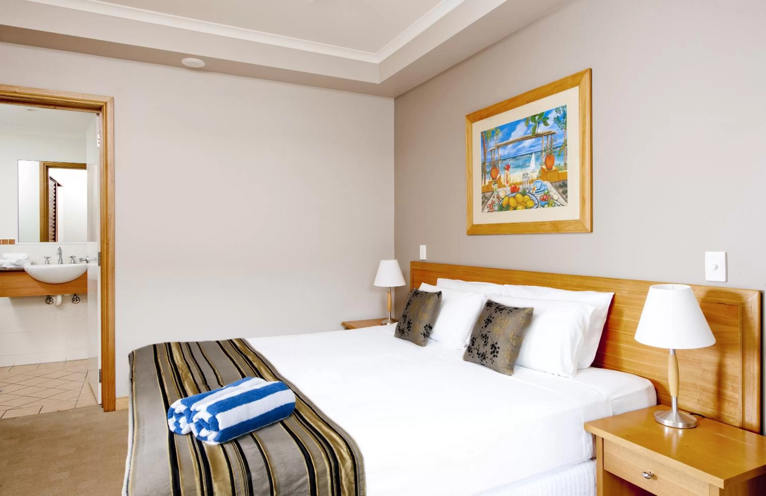 Bedroom, Bed in Mantra in the Village