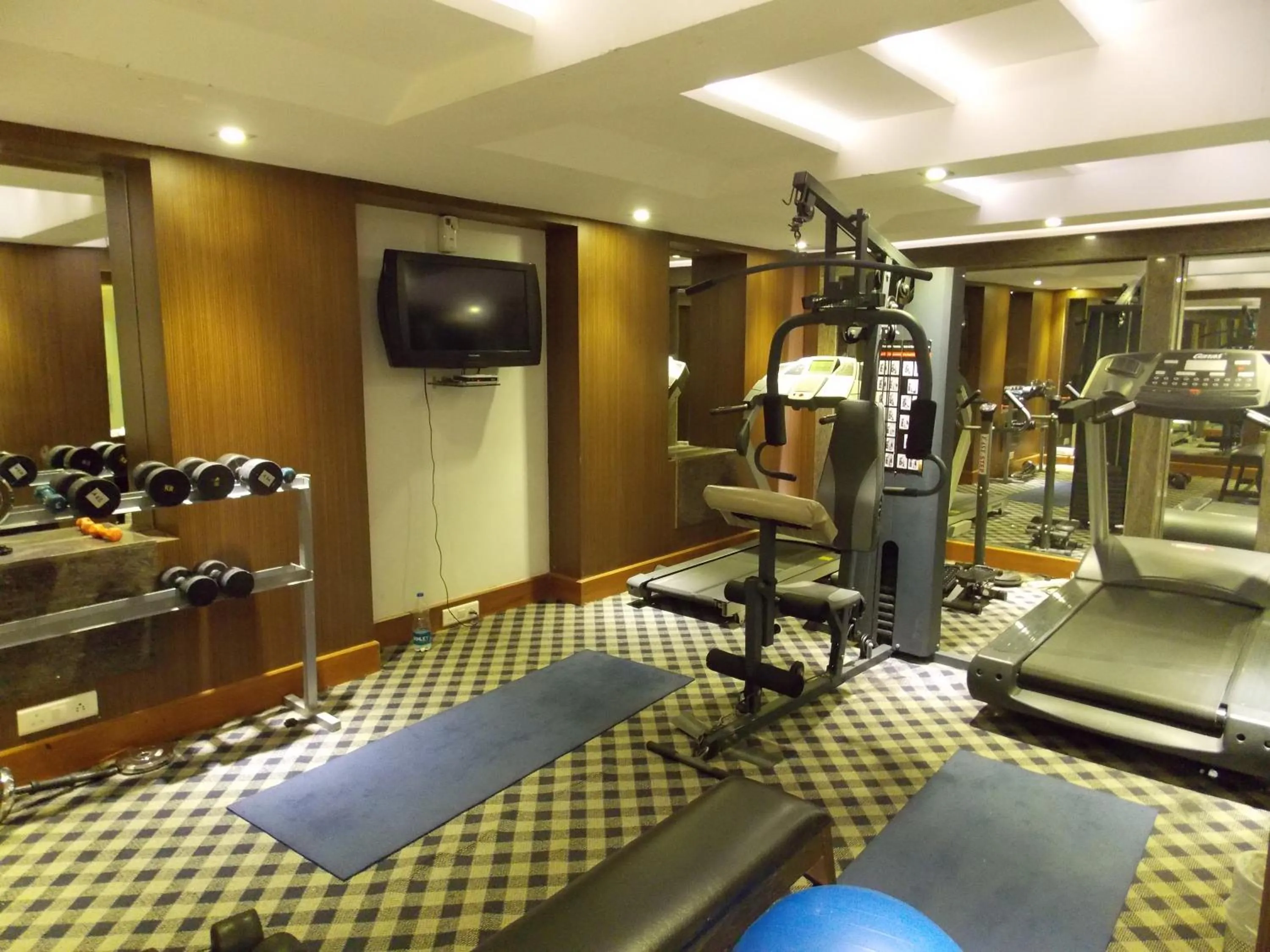 Fitness centre/facilities in Lords Plaza Surat