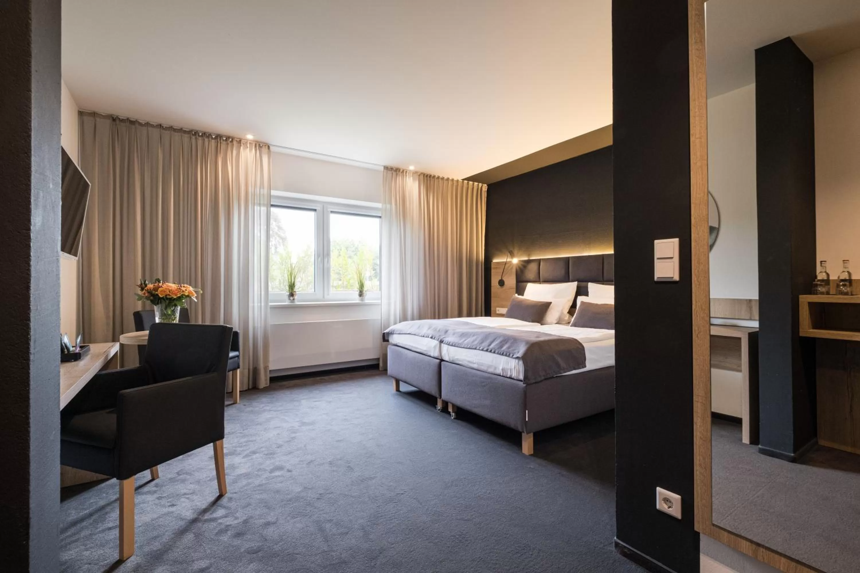 Photo of the whole room, Bed in Eichhorns