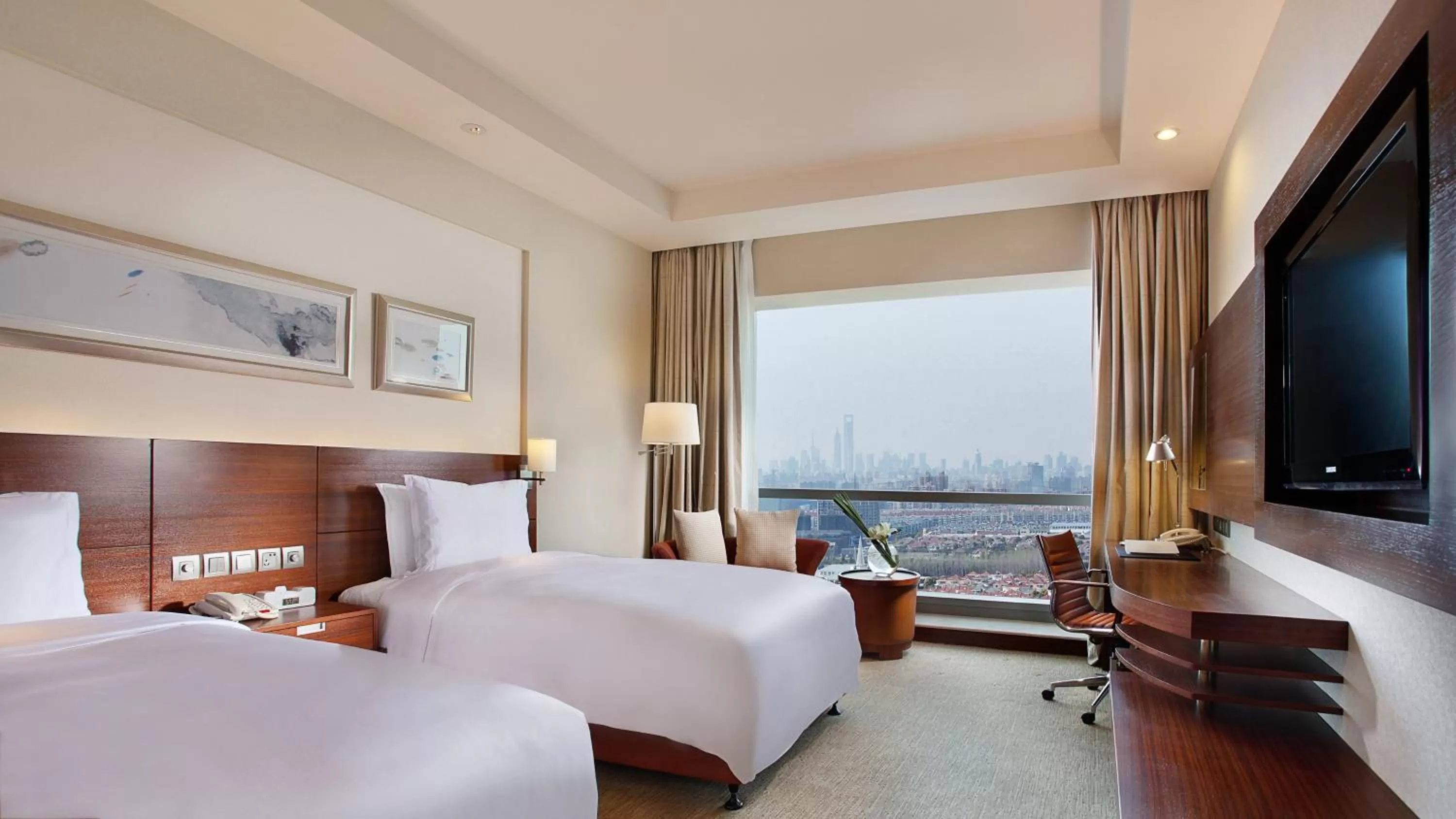 Photo of the whole room, Bed in Holiday Inn Shanghai Pudong Kangqiao by IHG - Free shuttle bus to Disney land, Ins Swimming Pool