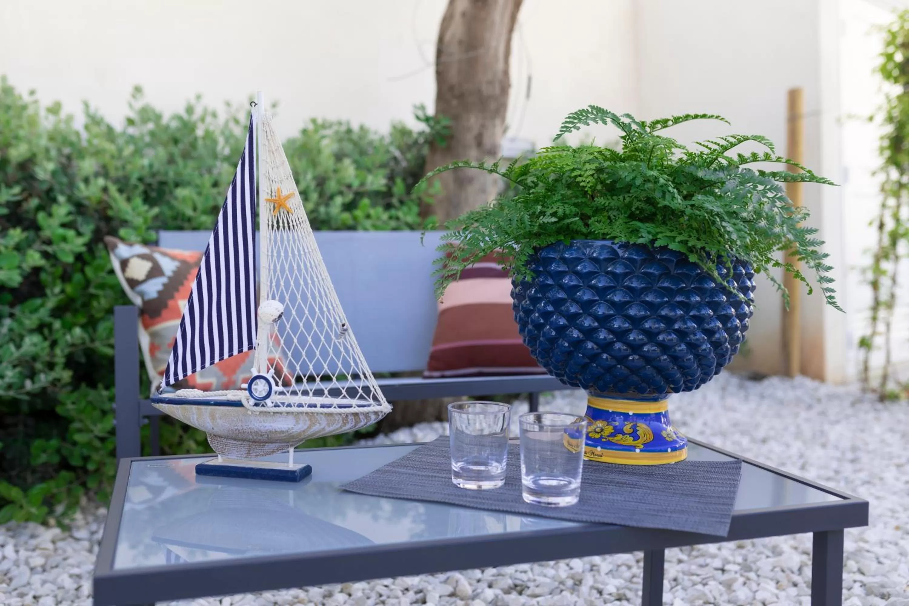 Restaurant/Places to Eat in MrBrown - Cinzia Resort Beach