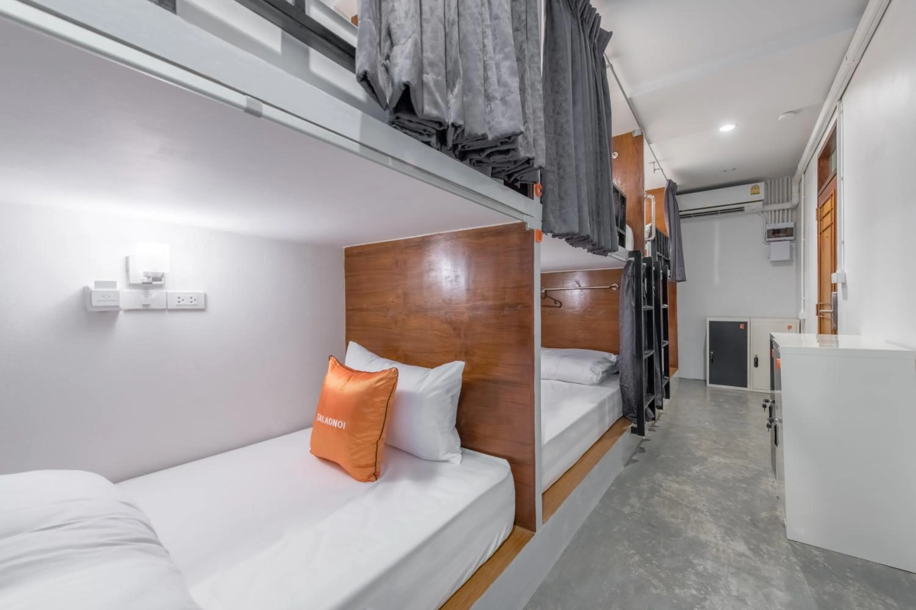 Bed in Tiny Taladnoi Hostel